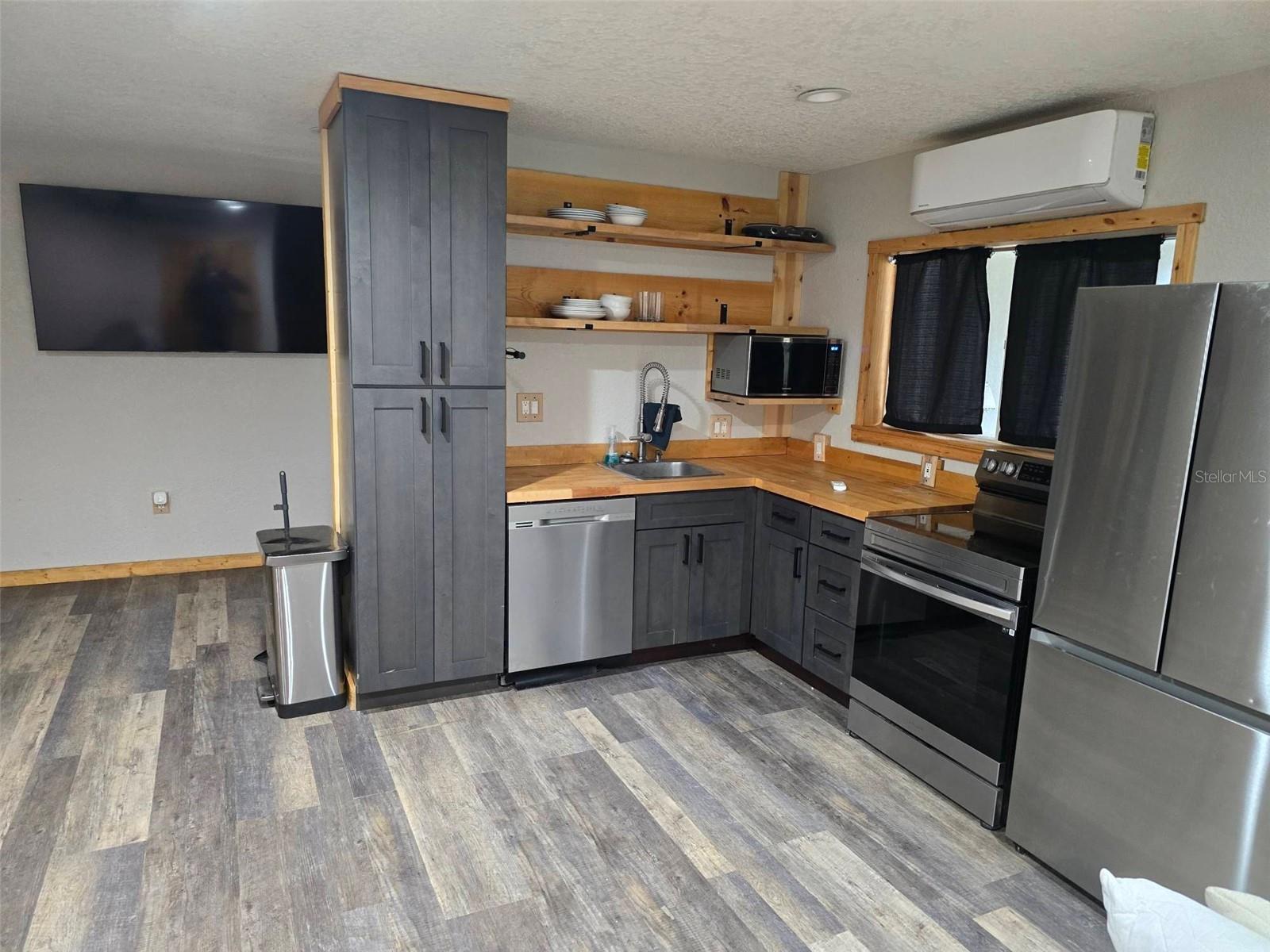 Image 2 of 15 For 3616 Watermelon Lane 2