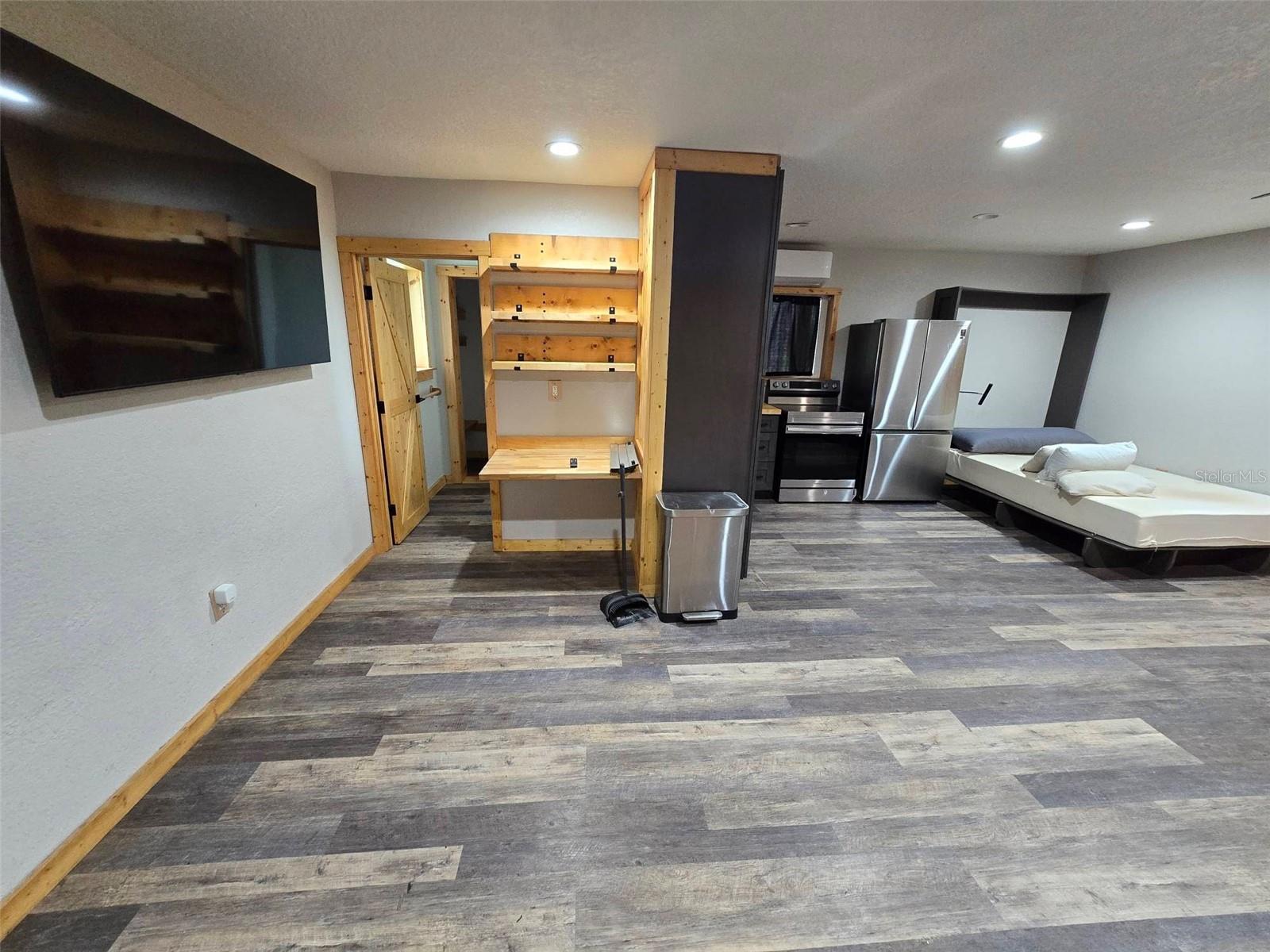 Image 3 of 15 For 3616 Watermelon Lane 2