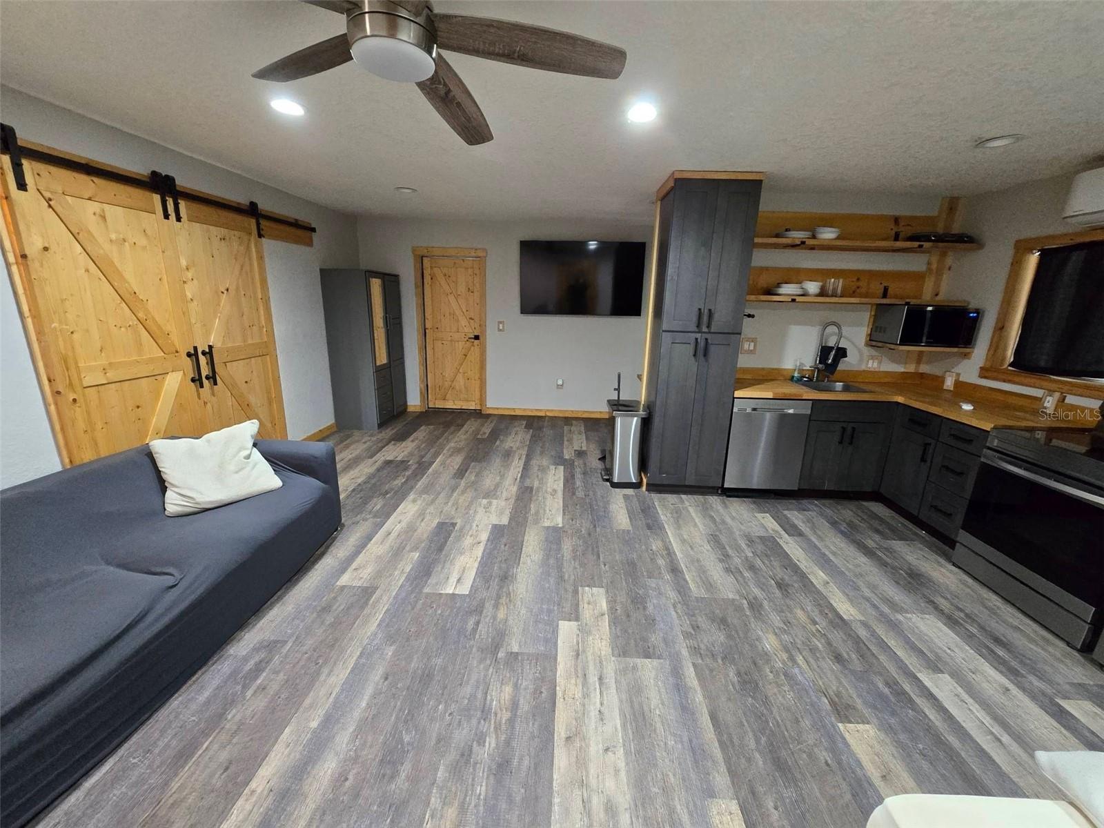 Image 9 of 15 For 3616 Watermelon Lane 2