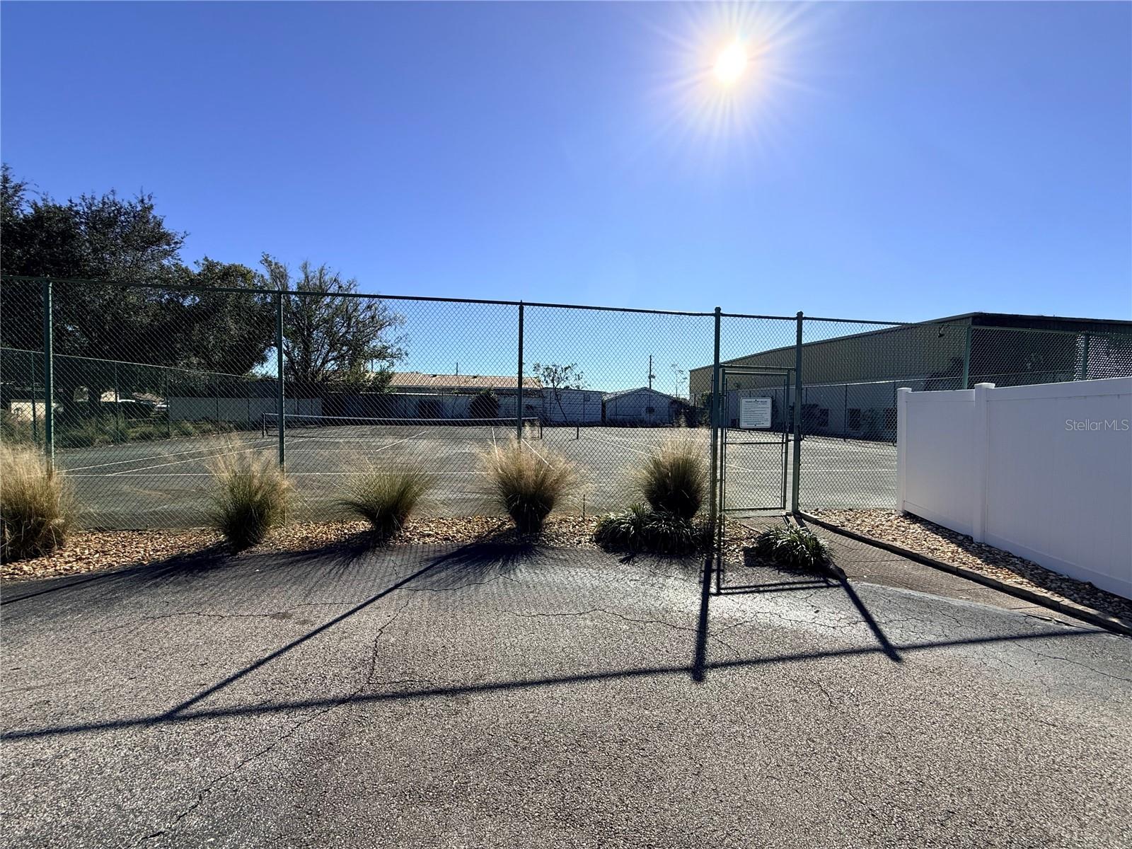 Image 22 of 26 For 100 Kentucky Avenue A6