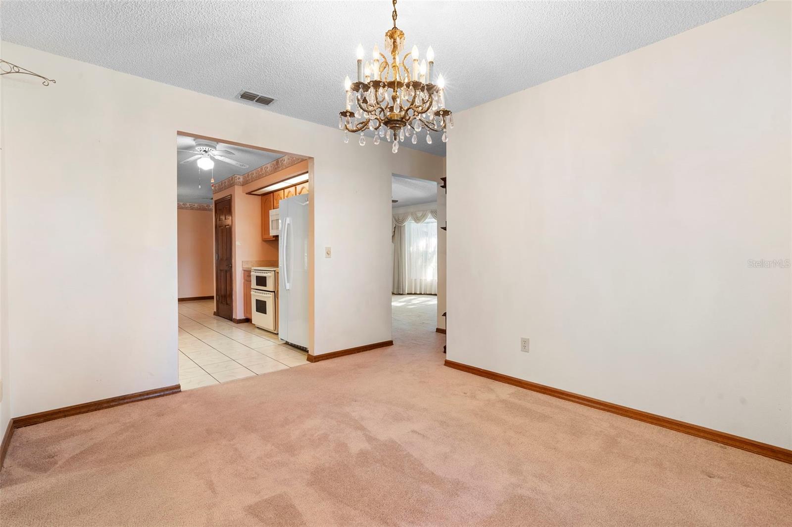 Image 15 of 56 For 2200 Bannister Street