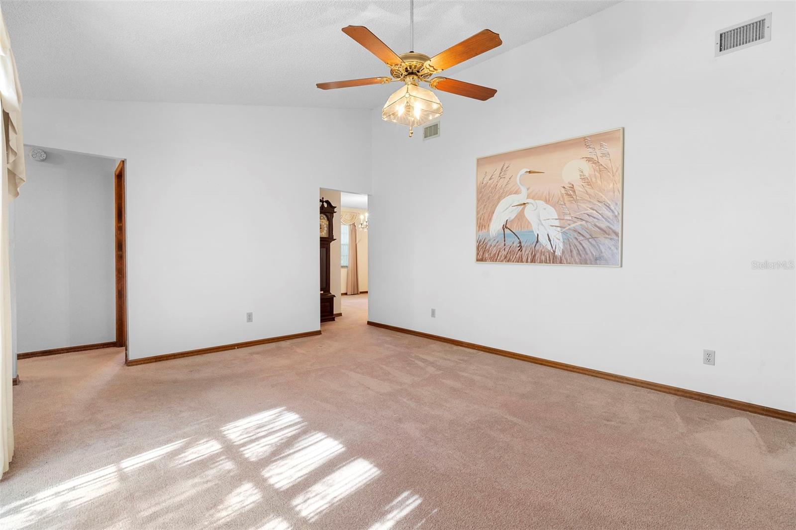 Image 22 of 56 For 2200 Bannister Street