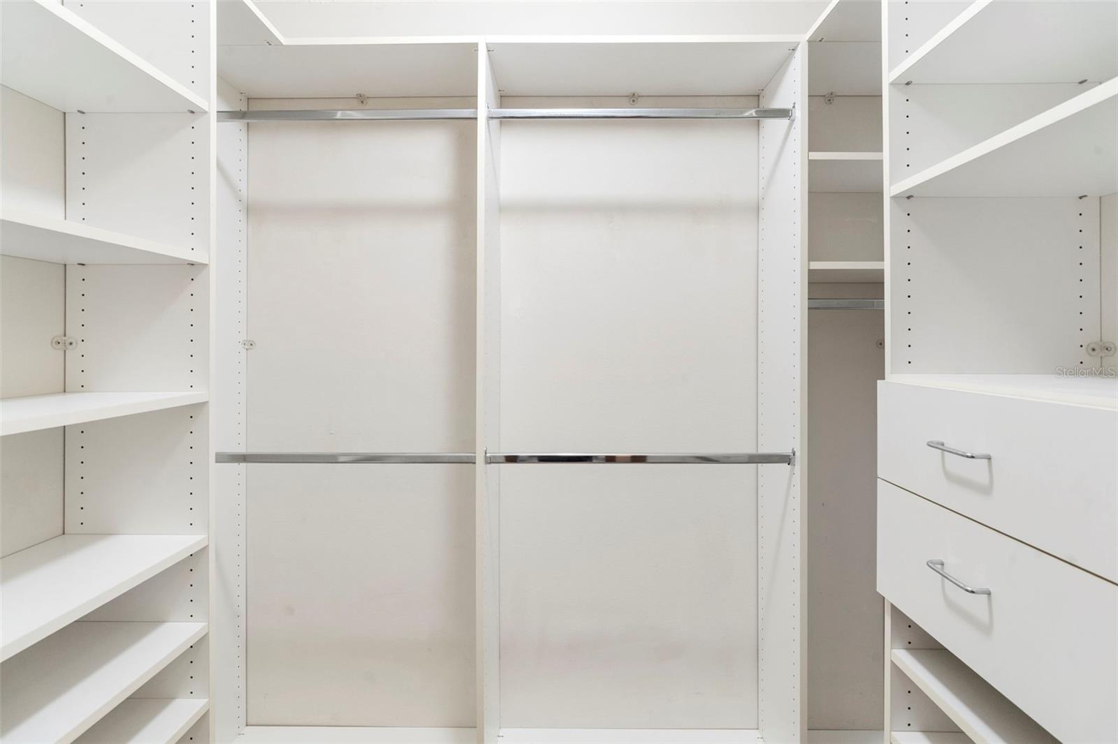 Image 27 of 56 For 2200 Bannister Street