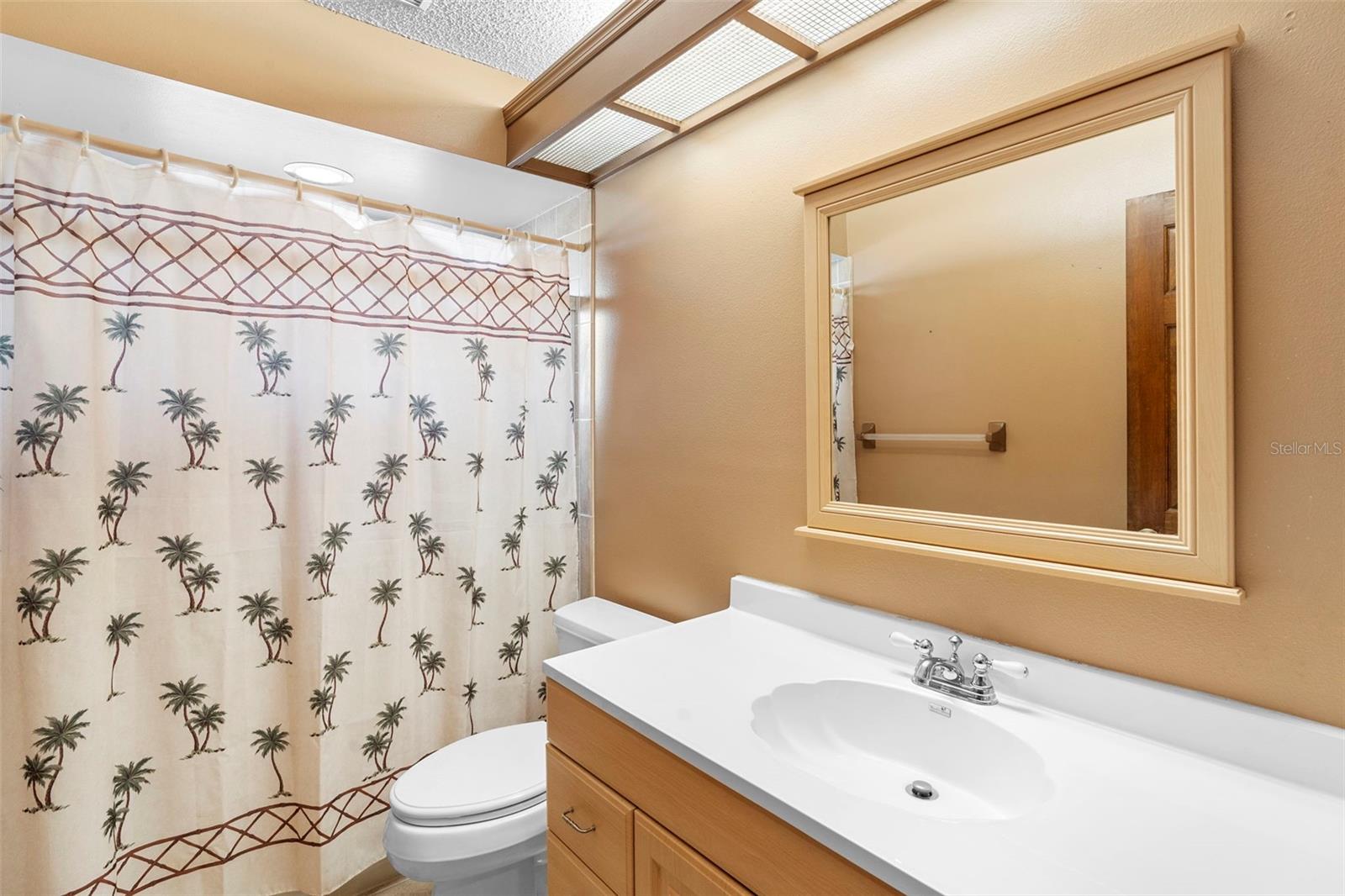 Image 35 of 56 For 2200 Bannister Street