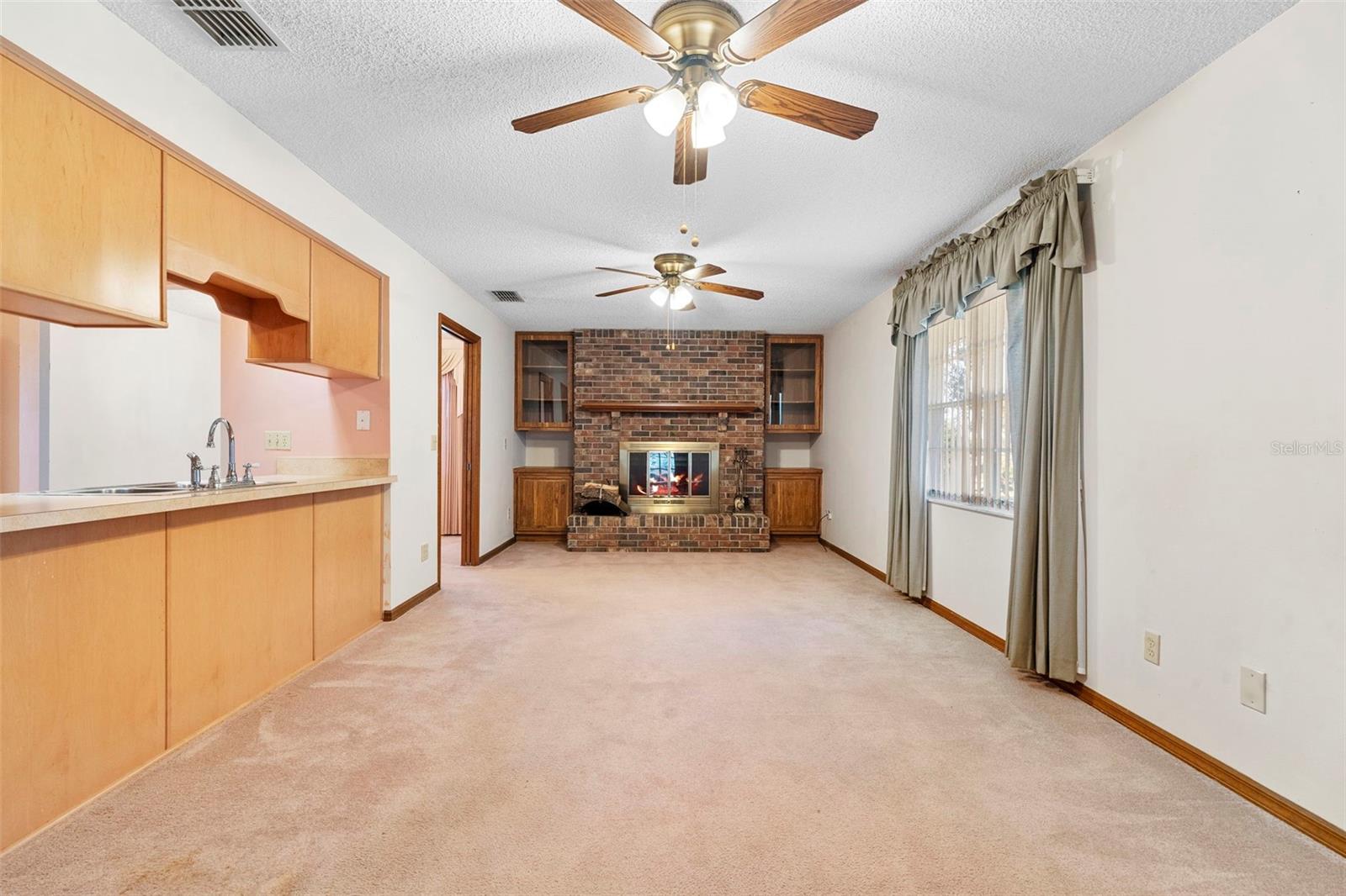 Image 5 of 56 For 2200 Bannister Street