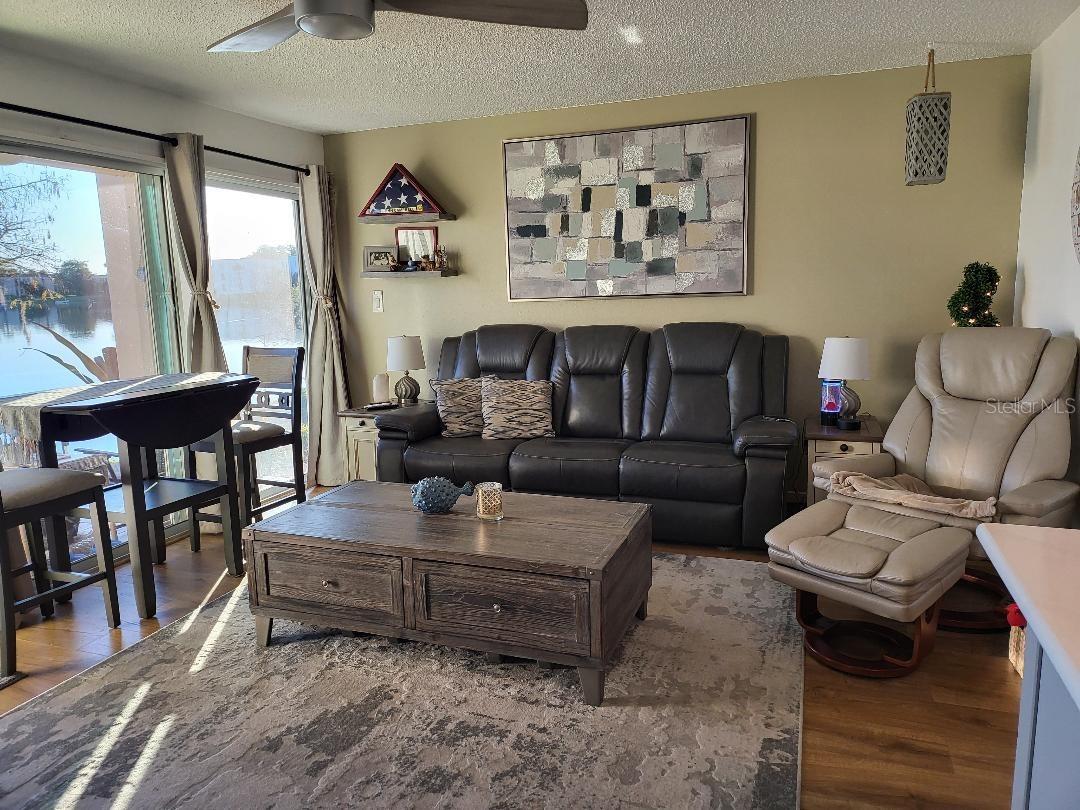 Image 2 of 25 For 550 Orange Drive 1