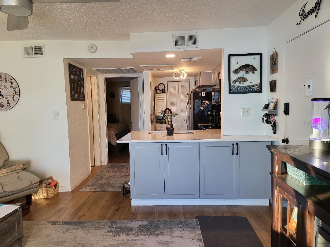 Image 4 of 25 For 550 Orange Drive 1