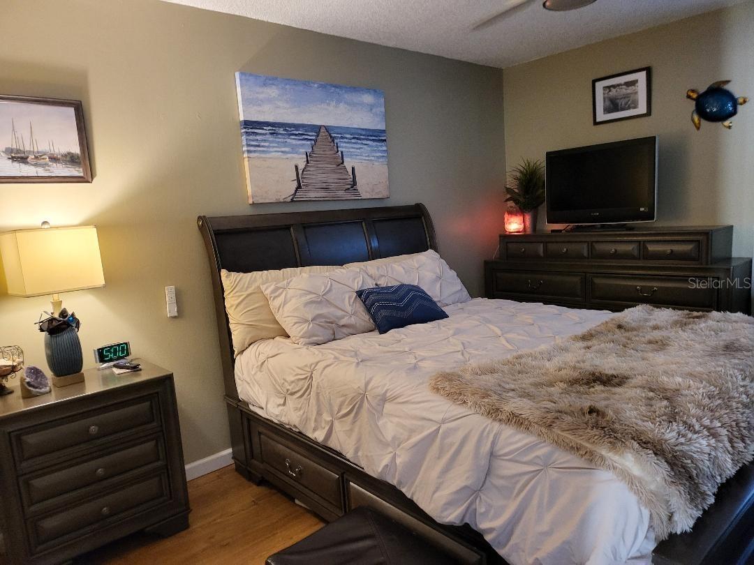 Image 9 of 25 For 550 Orange Drive 1