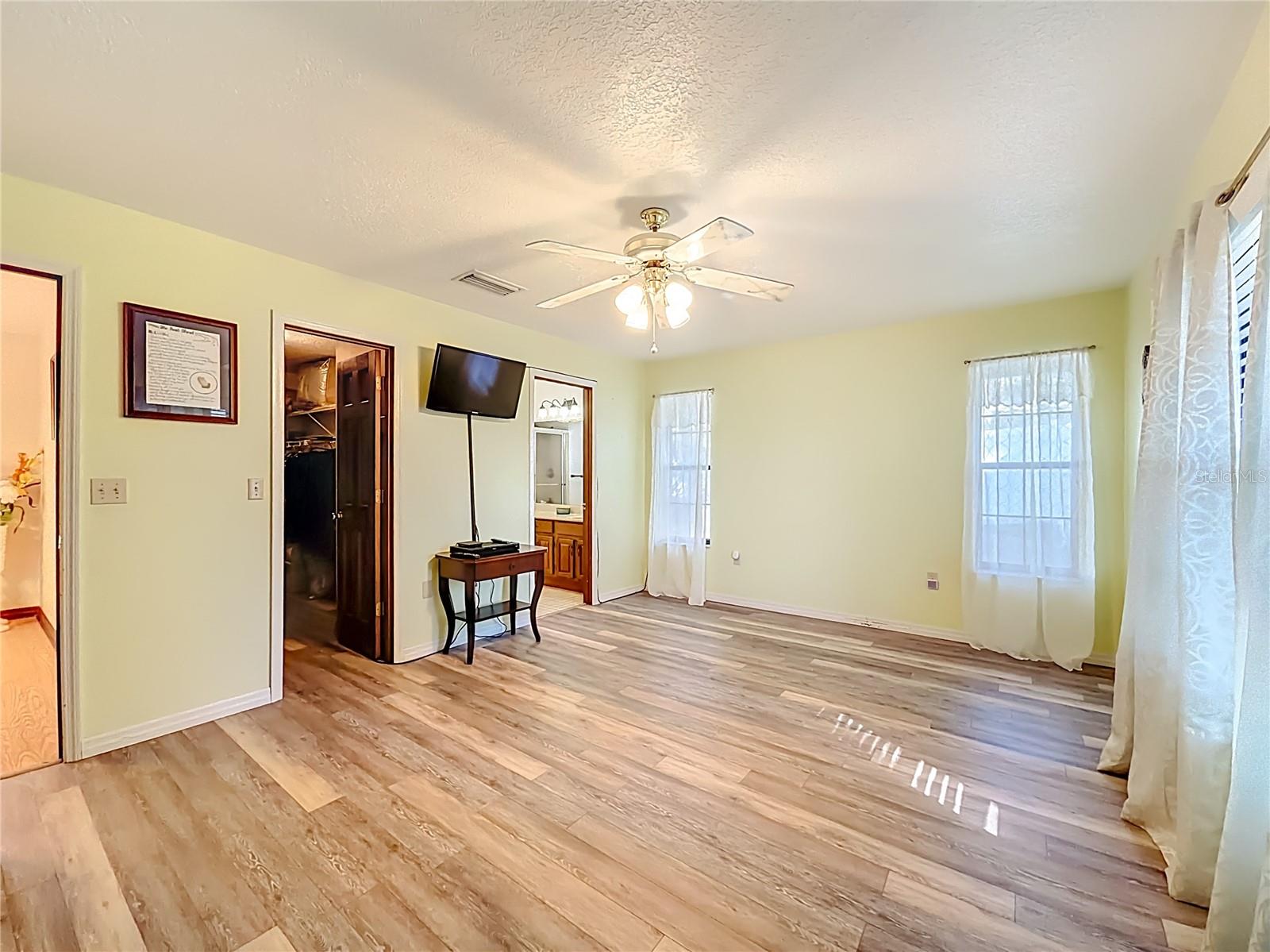 Image 21 of 51 For 3529 Sail Fish Avenue