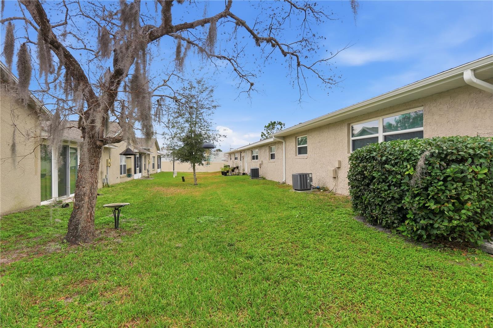 Image 22 of 24 For 210 Elmwood Avenue 350