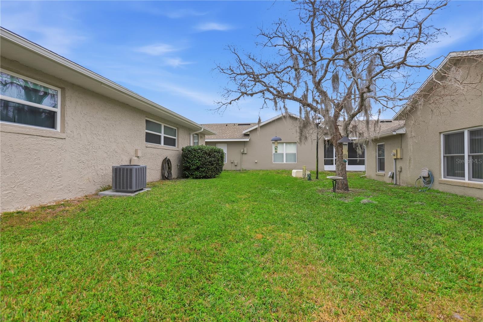 Image 23 of 24 For 210 Elmwood Avenue 350