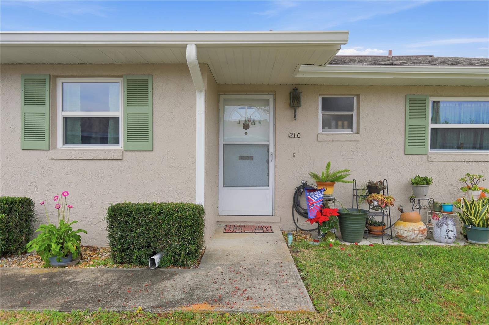 Image 4 of 24 For 210 Elmwood Avenue 350