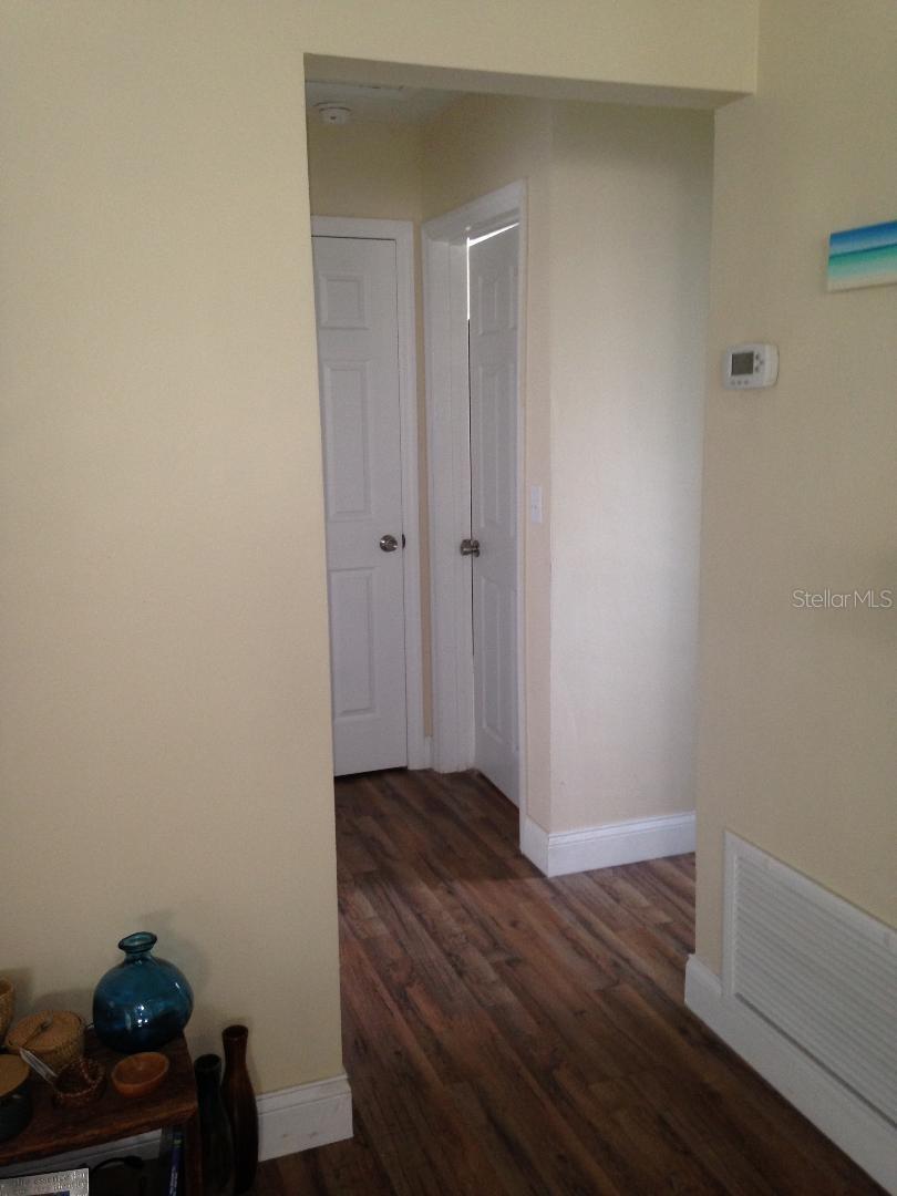 Image 6 of 10 For 1498 Findlay Street