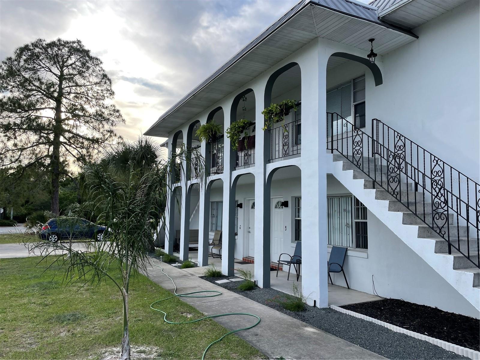 Image 2 of 9 For 102 Lullwater Street