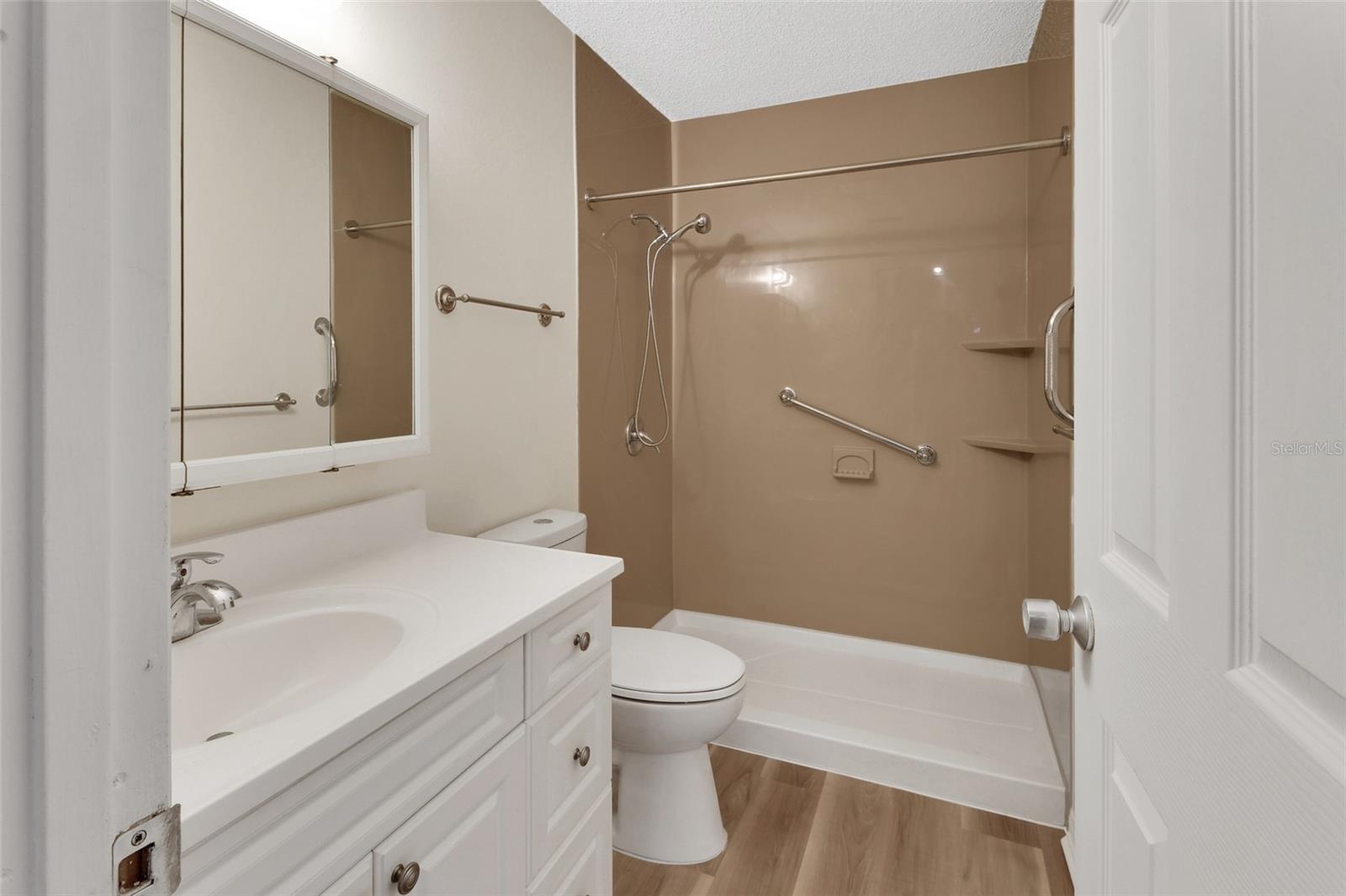 Image 11 of 20 For 3 Villa Villar Court 30