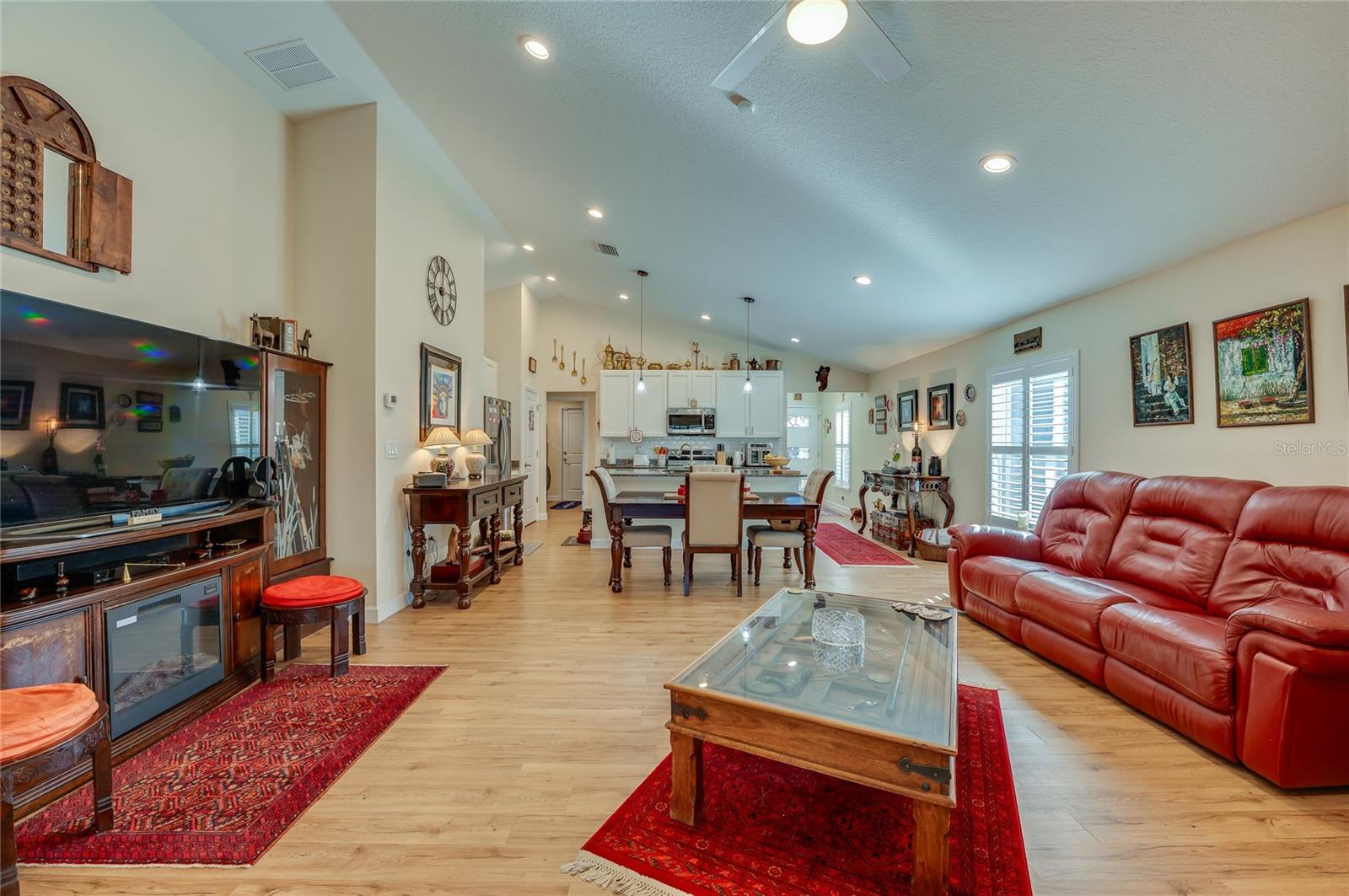 Image 14 of 38 For 812 Hamilton Street