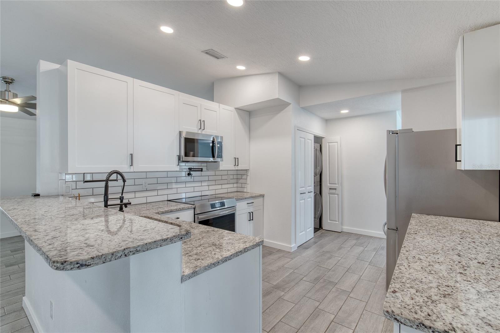 Image 12 of 52 For 917 Stage Street