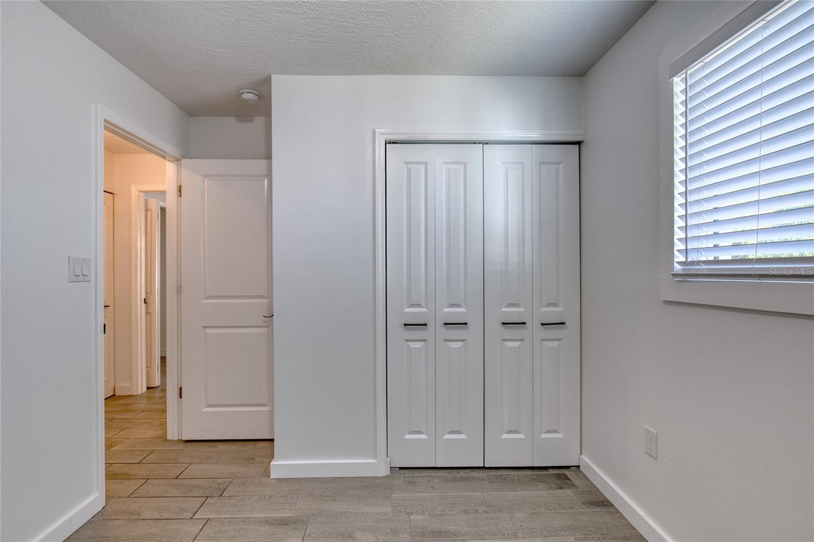 Image 21 of 52 For 917 Stage Street