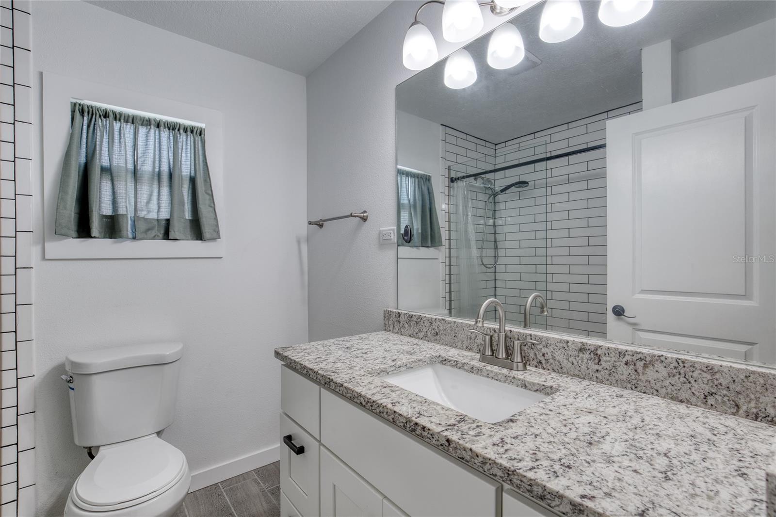 Image 28 of 52 For 917 Stage Street