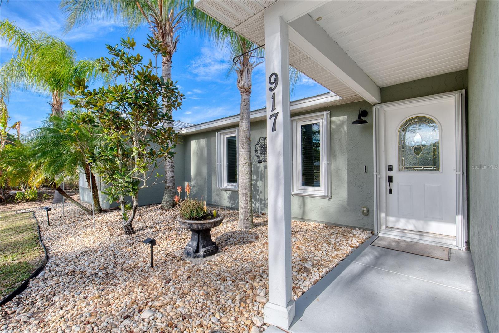 Image 3 of 52 For 917 Stage Street