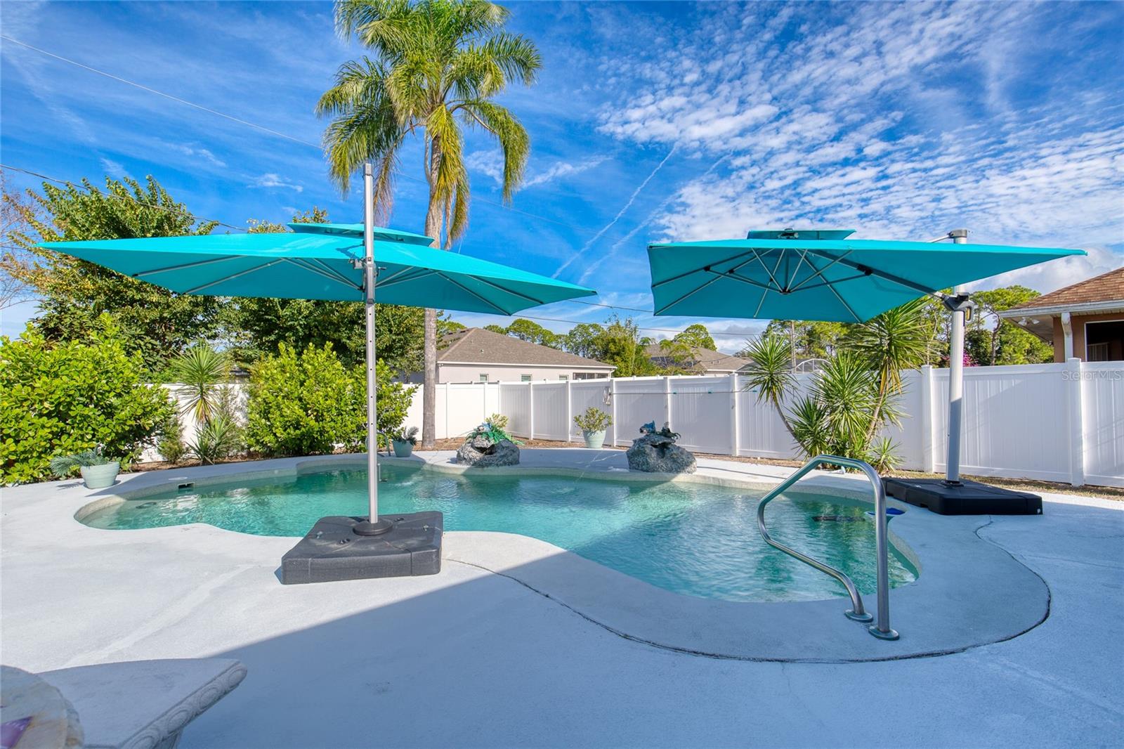 Image 38 of 52 For 917 Stage Street