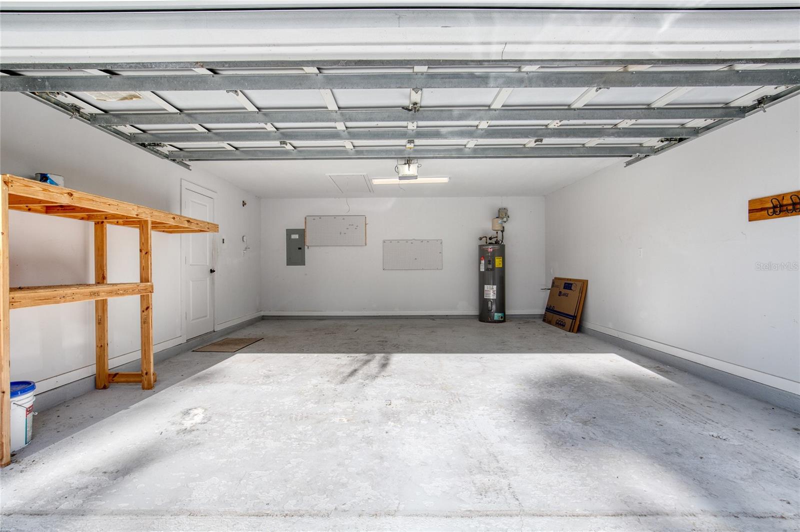 Image 42 of 52 For 917 Stage Street