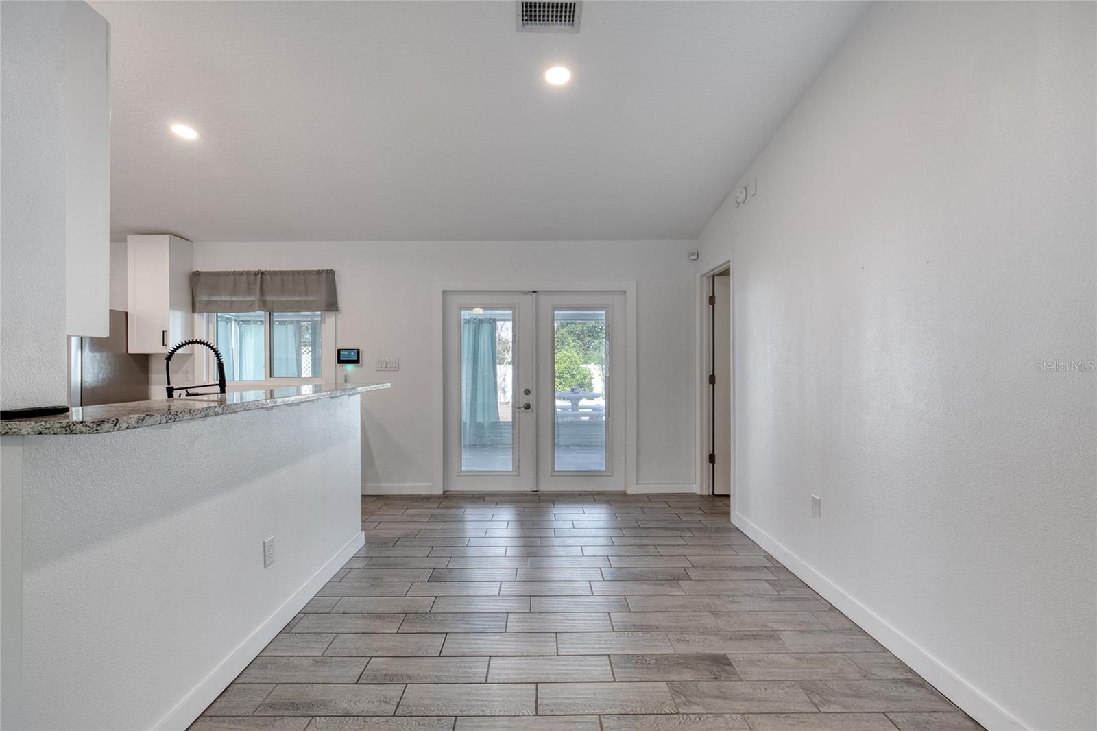 Image 8 of 52 For 917 Stage Street