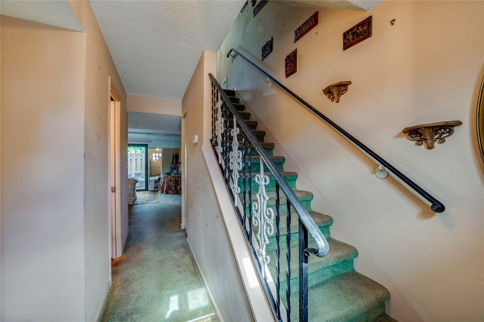 Image 11 of 36 For 625 Halifax Avenue 30