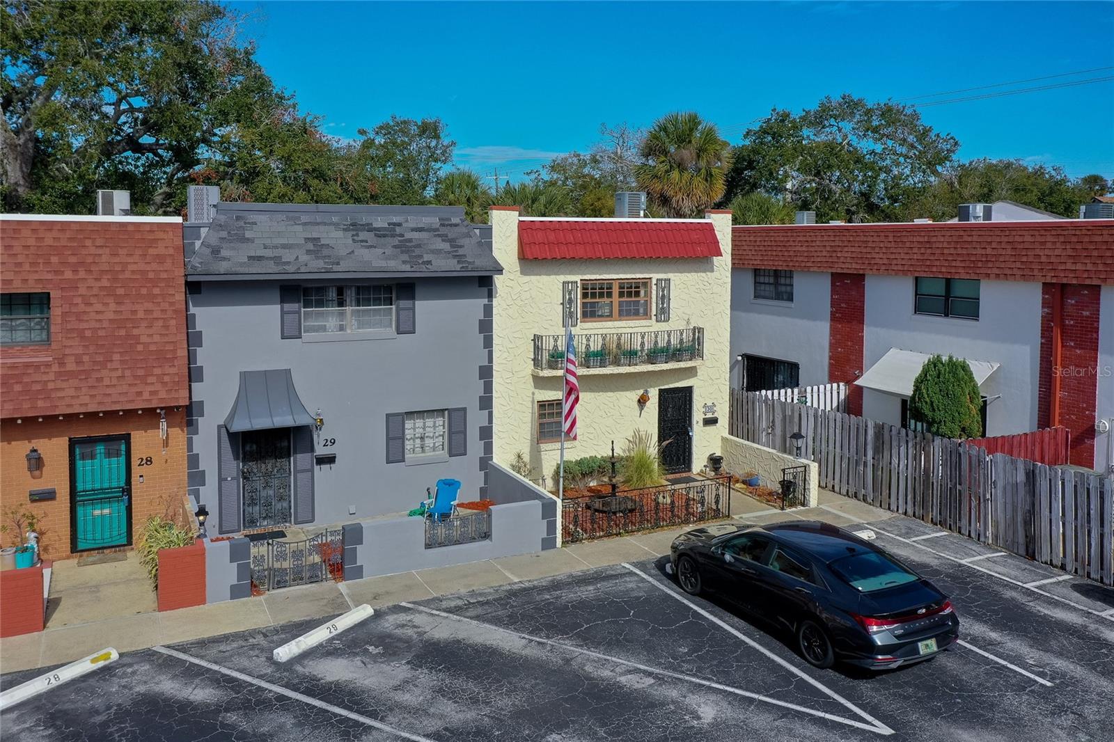 Image 2 of 36 For 625 Halifax Avenue 30