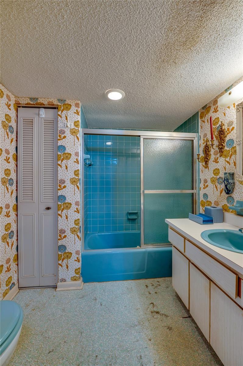 Image 25 of 36 For 625 Halifax Avenue 30