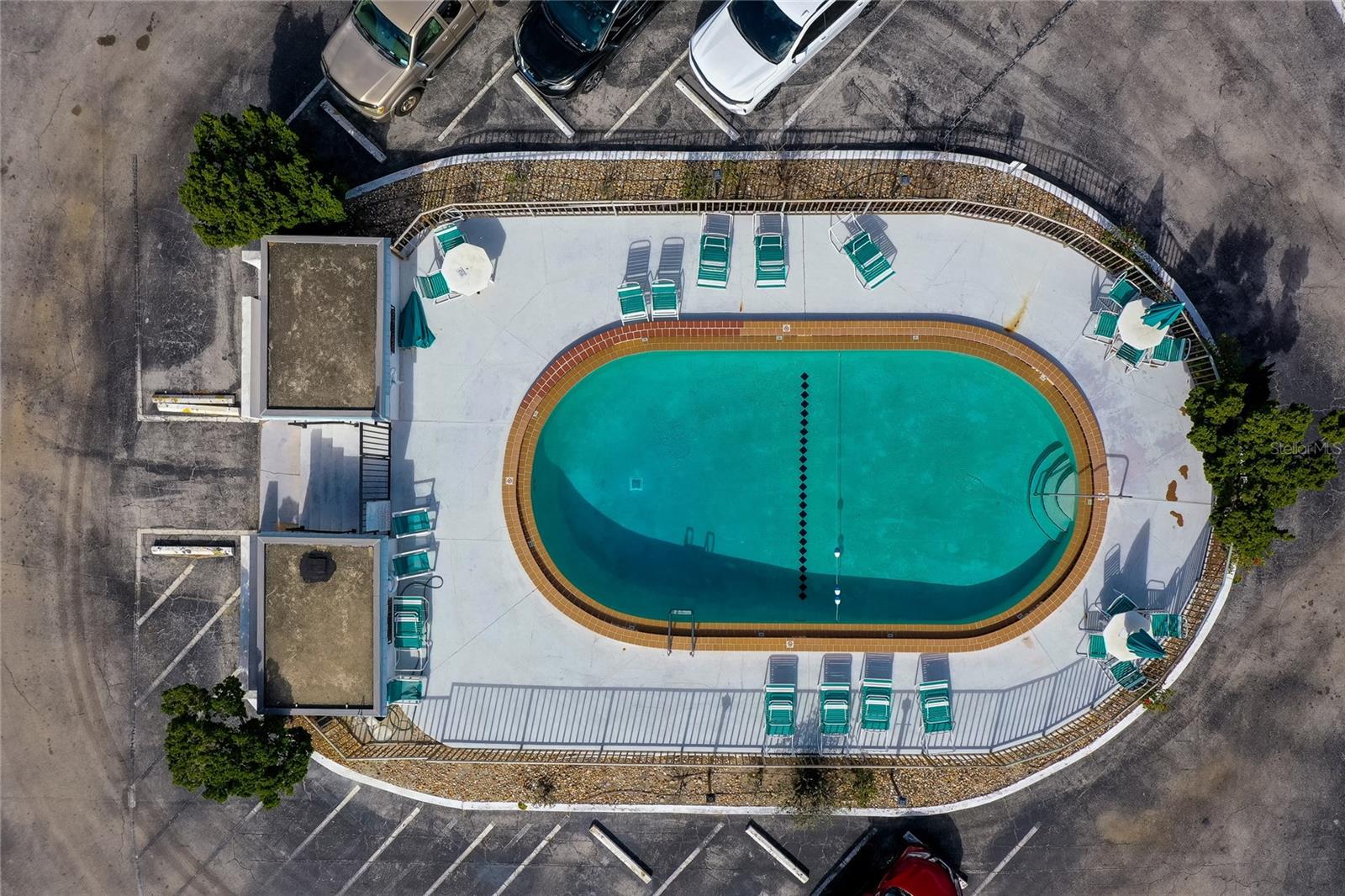 Image 34 of 36 For 625 Halifax Avenue 30