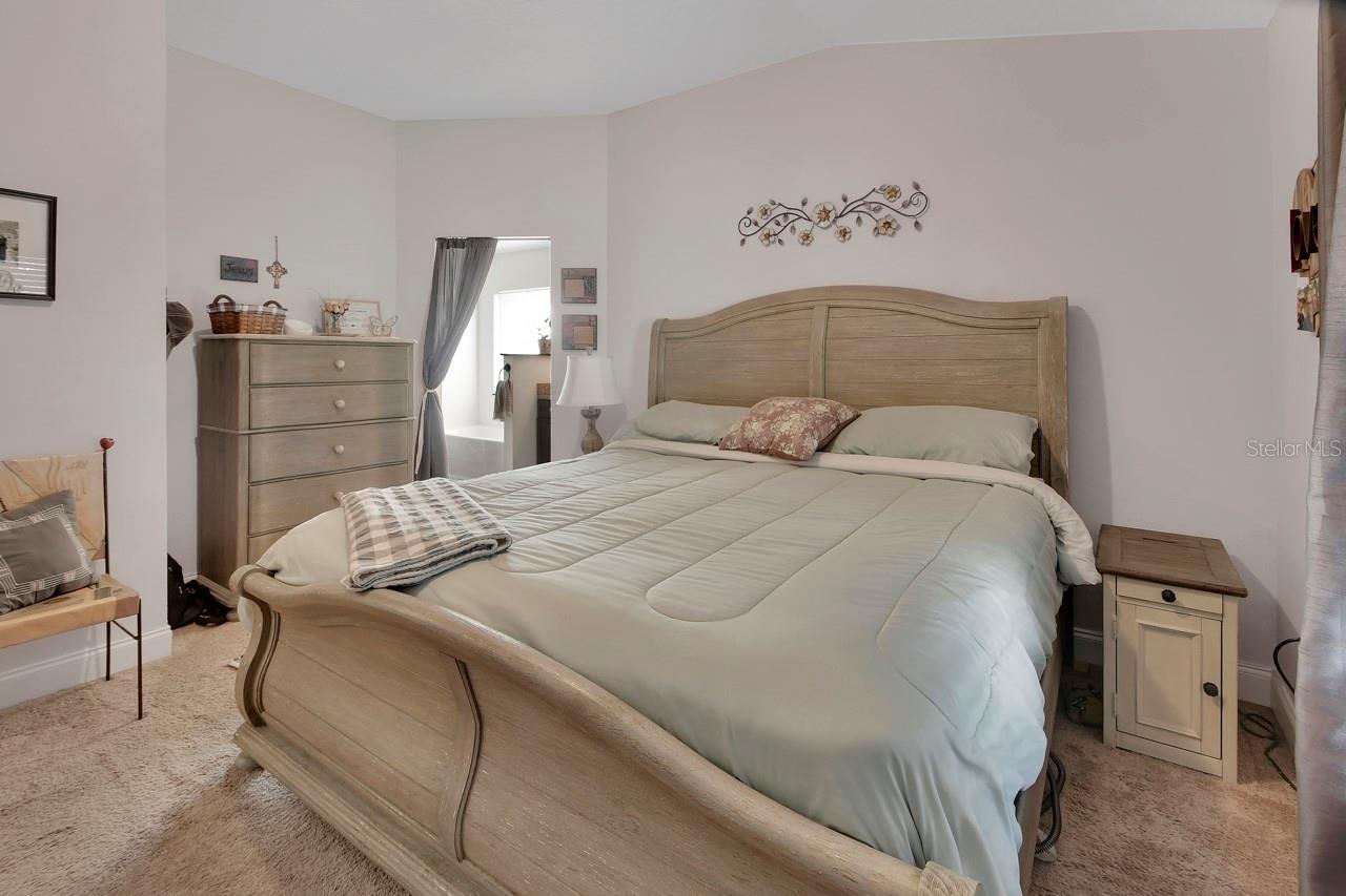 Image 14 of 38 For 1089 Eastbrook Avenue