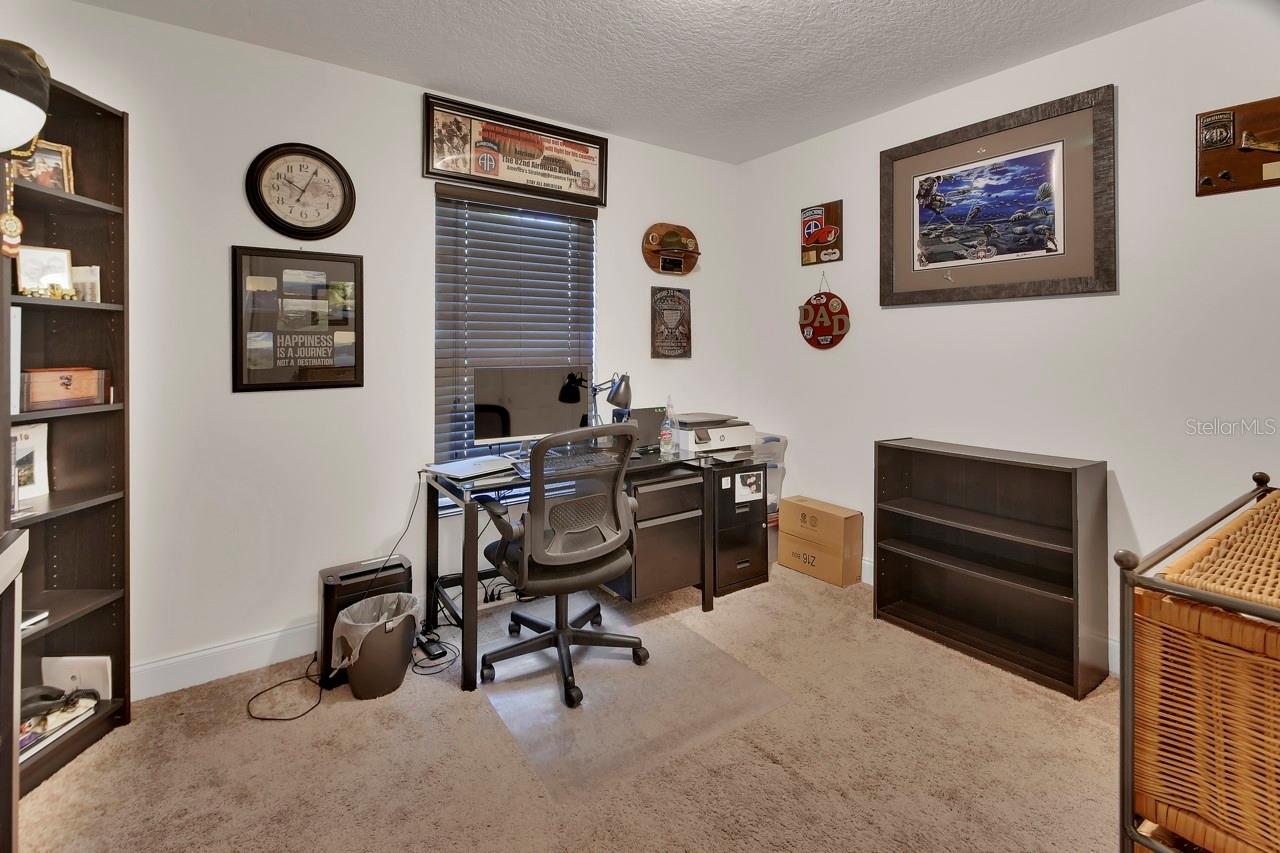 Image 18 of 38 For 1089 Eastbrook Avenue