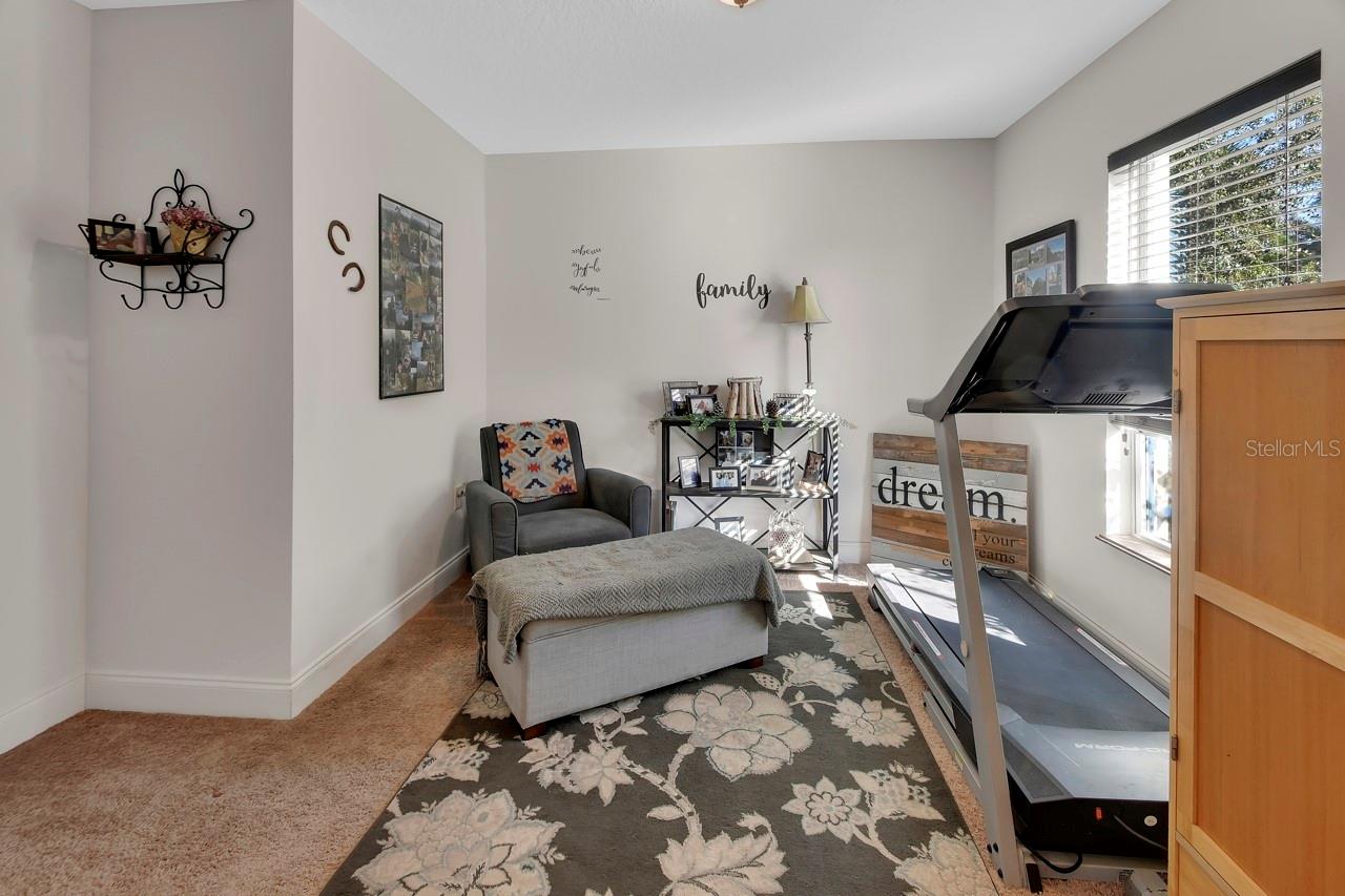 Image 23 of 38 For 1089 Eastbrook Avenue