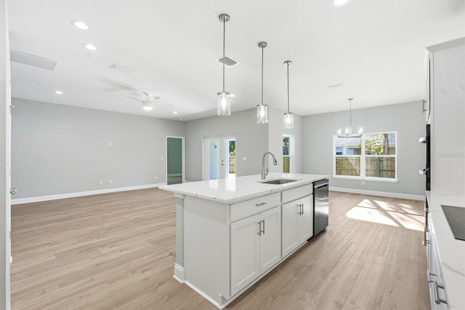 Image 13 of 59 For 402 Oliver Drive