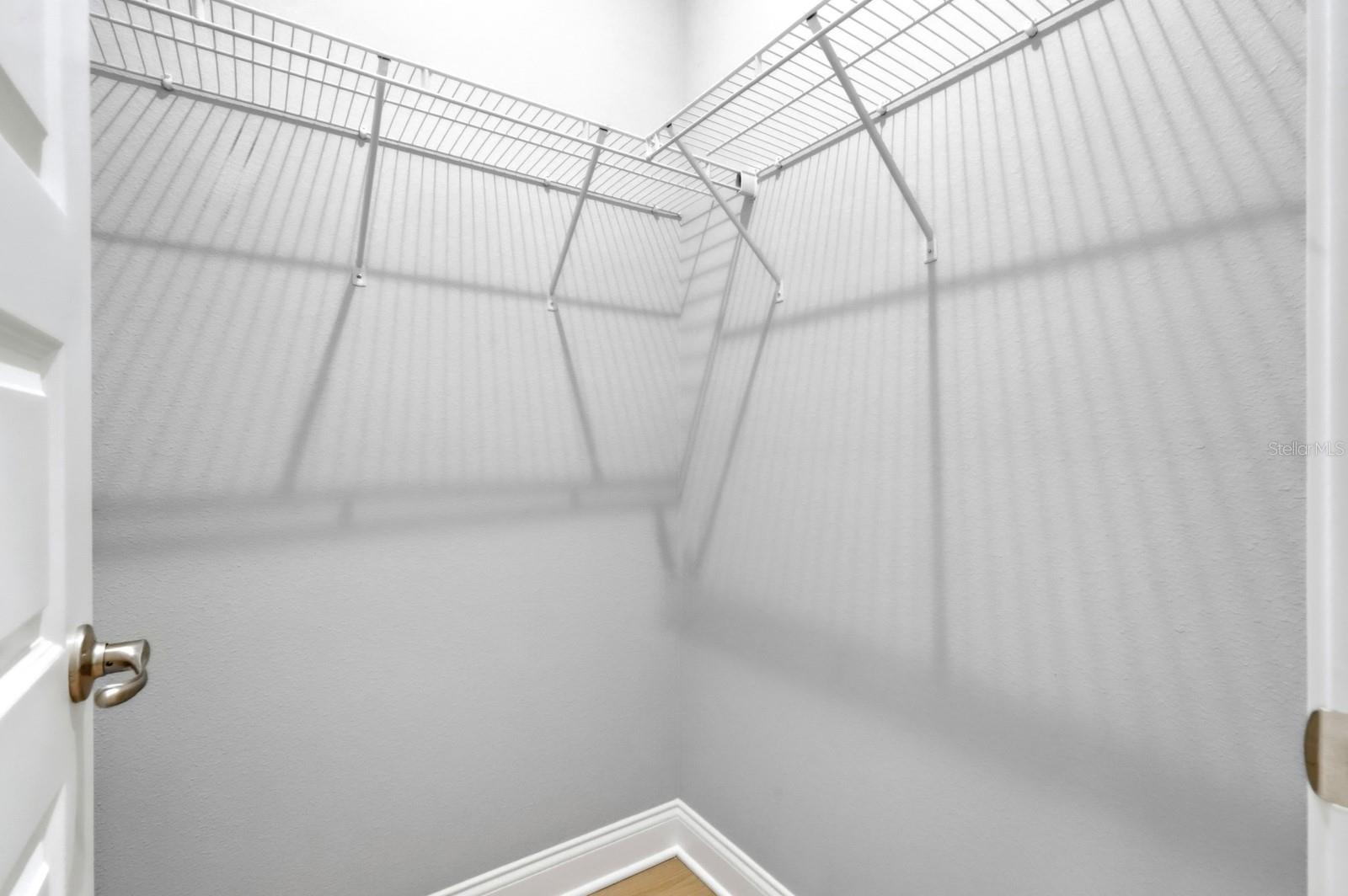 Image 22 of 59 For 402 Oliver Drive