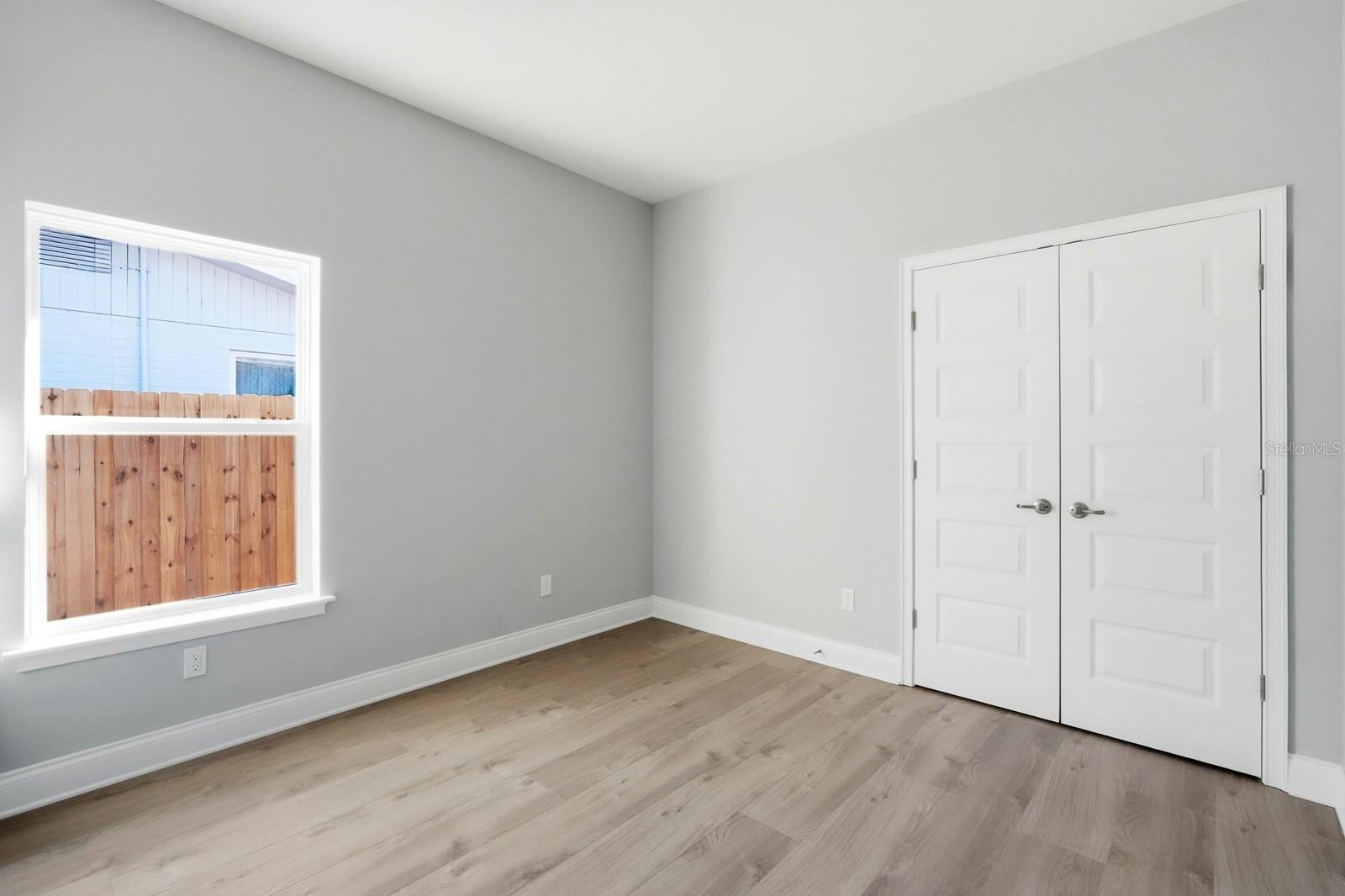 Image 26 of 59 For 402 Oliver Drive