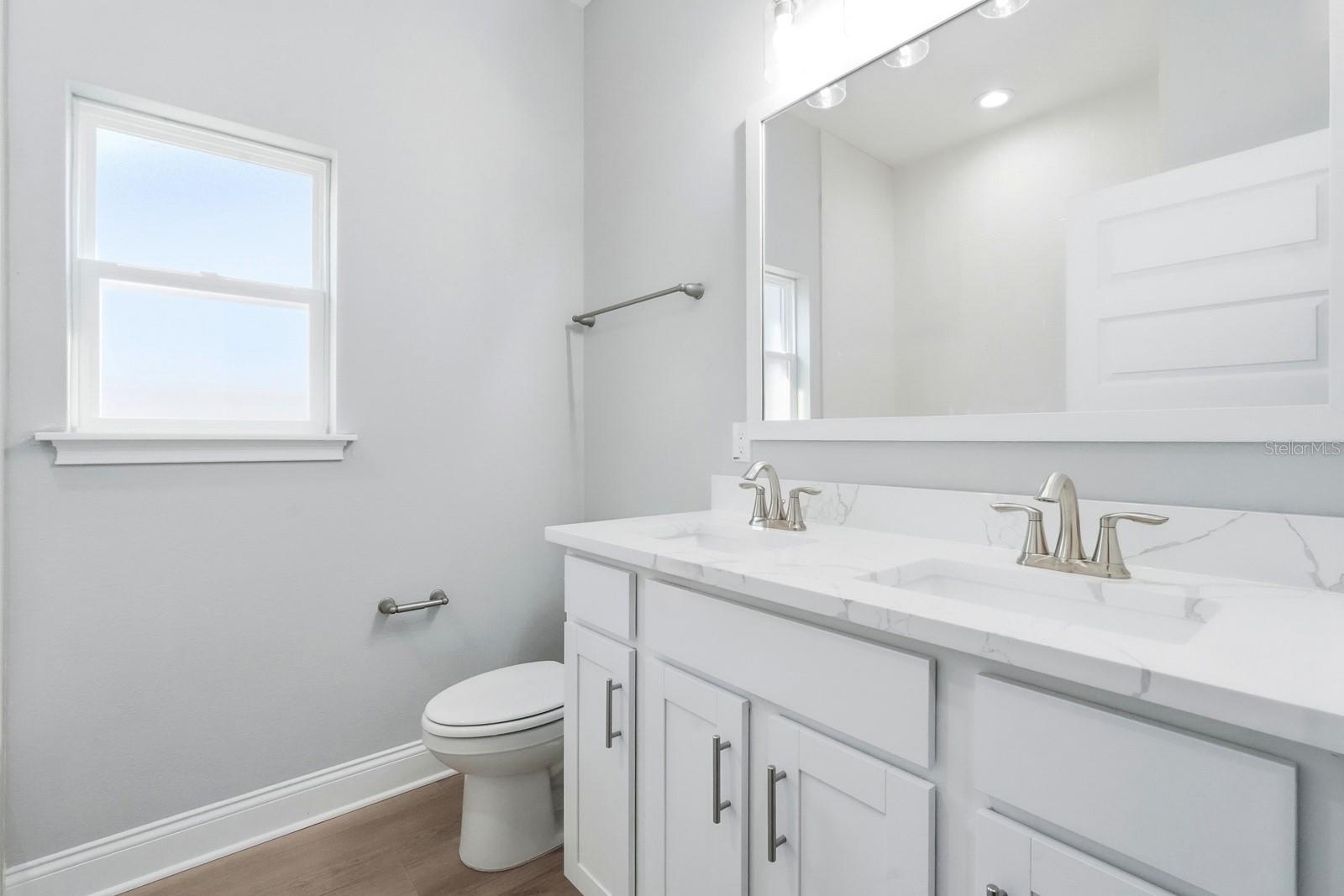 Image 27 of 59 For 402 Oliver Drive