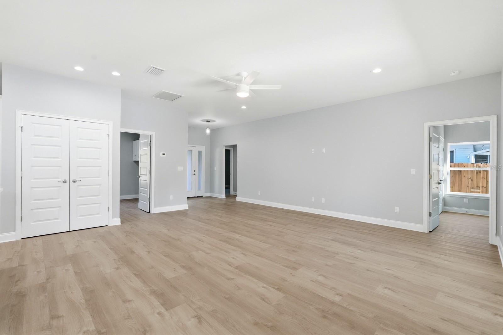 Image 8 of 59 For 402 Oliver Drive