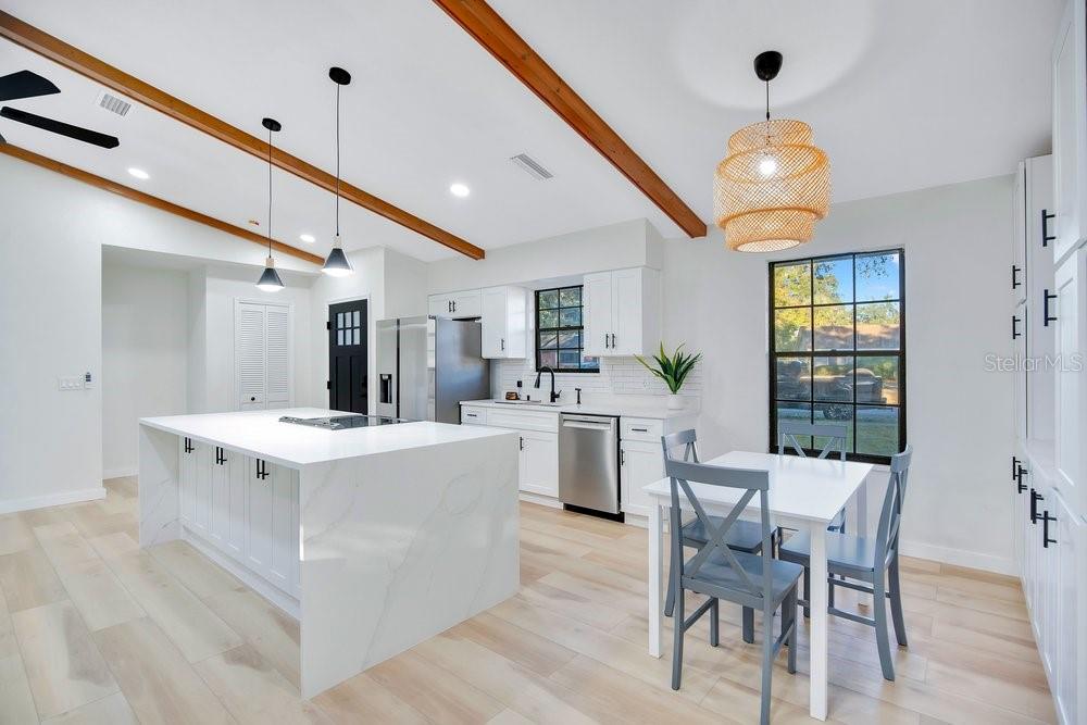 Image 11 of 32 For 771 Tumblebrook Drive