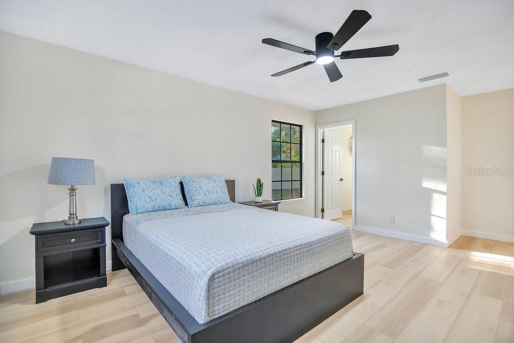 Image 15 of 32 For 771 Tumblebrook Drive