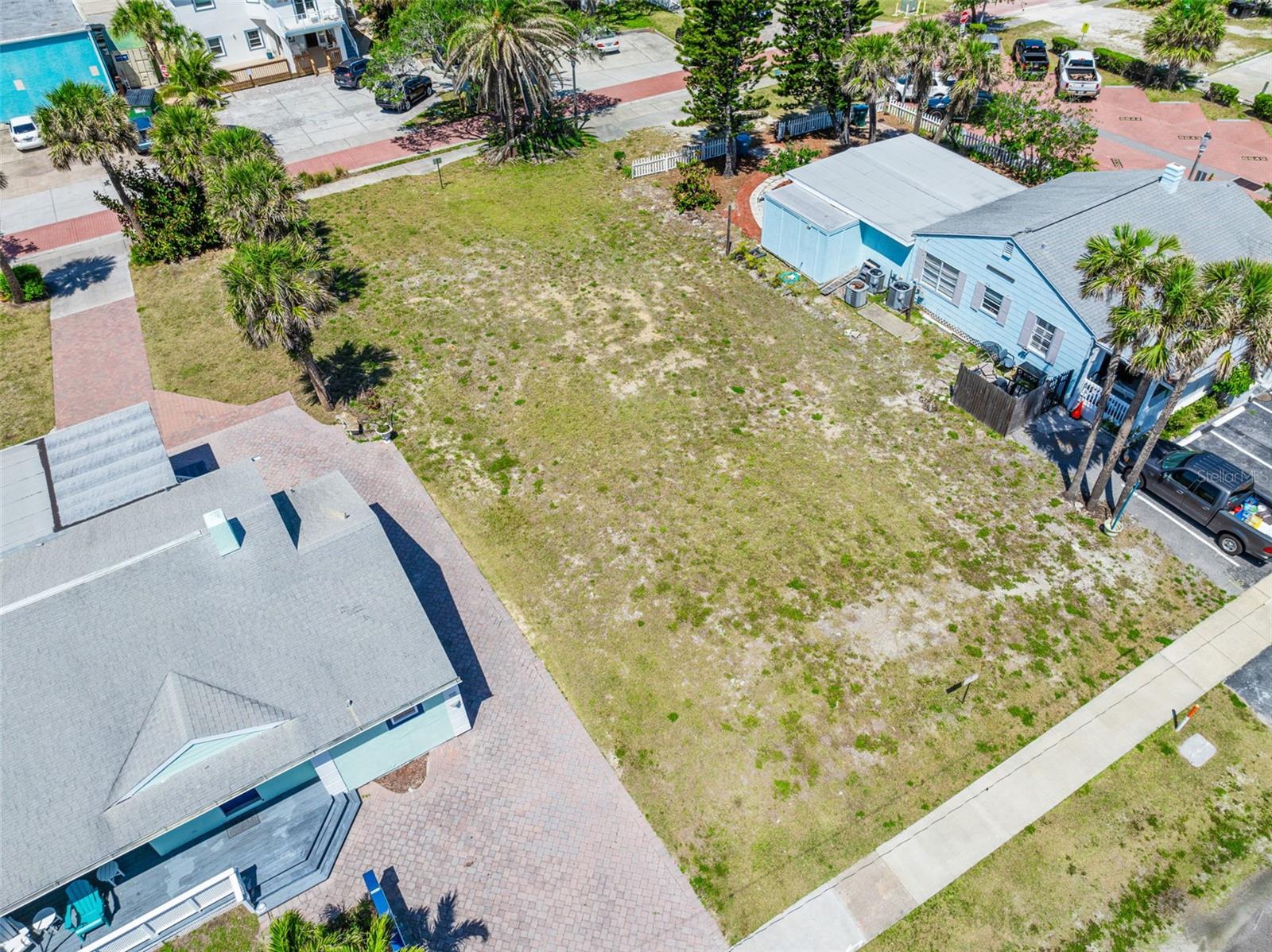 Image 3 of 8 For 118 Atlantic