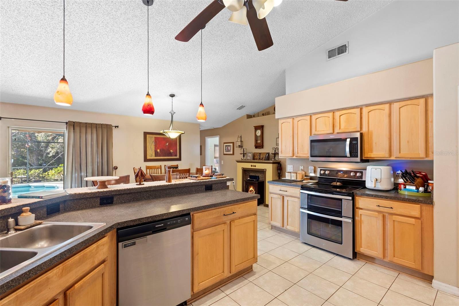 Image 13 of 39 For 310 Lake Forest Terrace