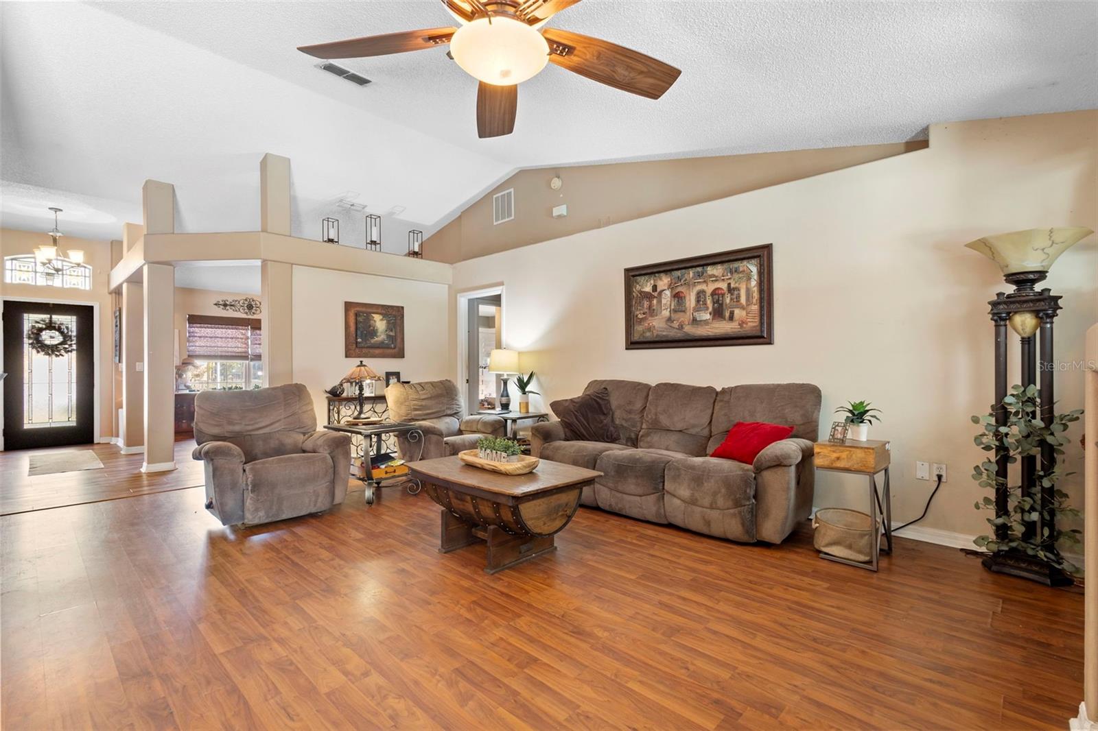 Image 18 of 39 For 310 Lake Forest Terrace