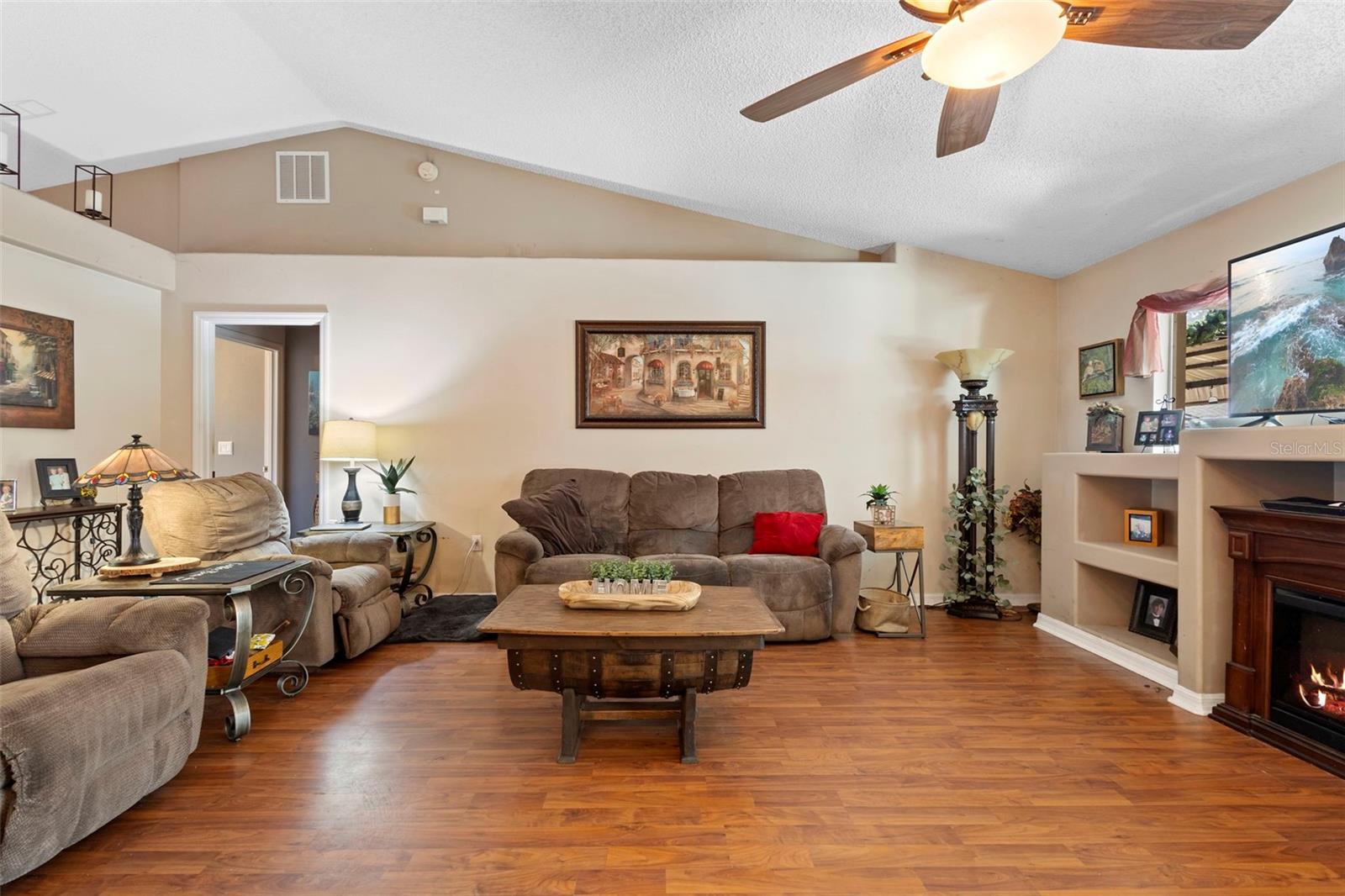 Image 20 of 39 For 310 Lake Forest Terrace