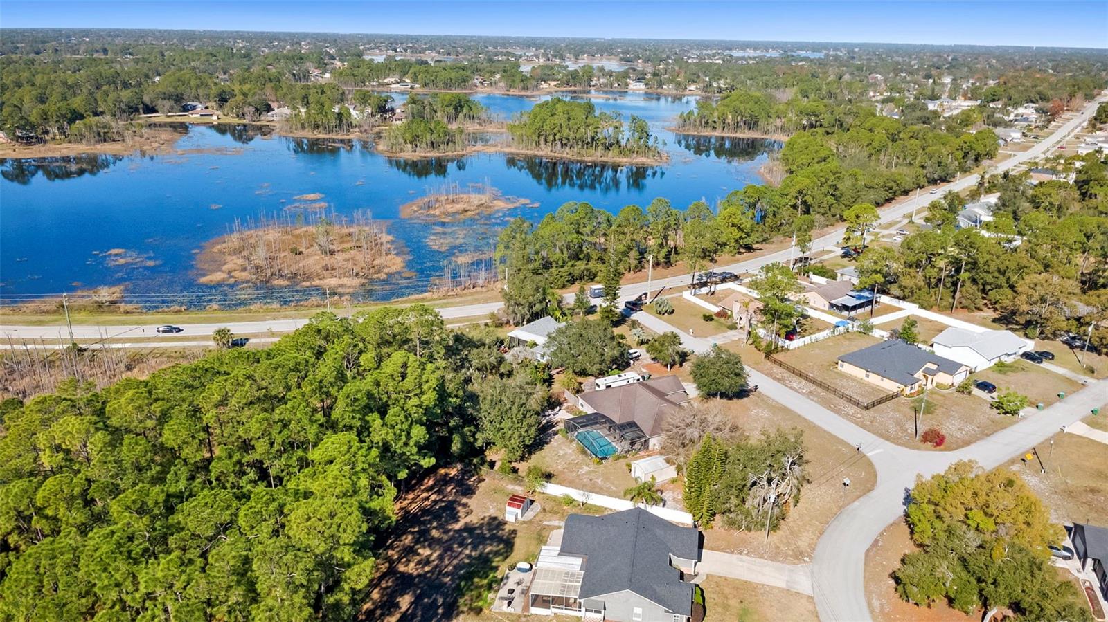 Image 6 of 39 For 310 Lake Forest Terrace