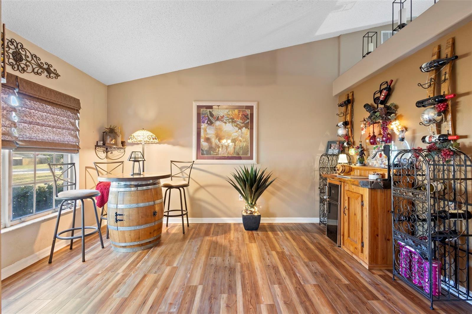 Image 9 of 39 For 310 Lake Forest Terrace