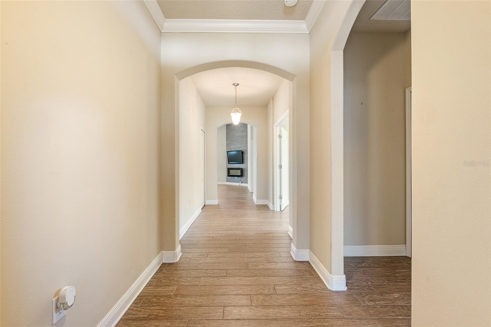 Image 3 of 43 For 3873 Dorsiere Avenue