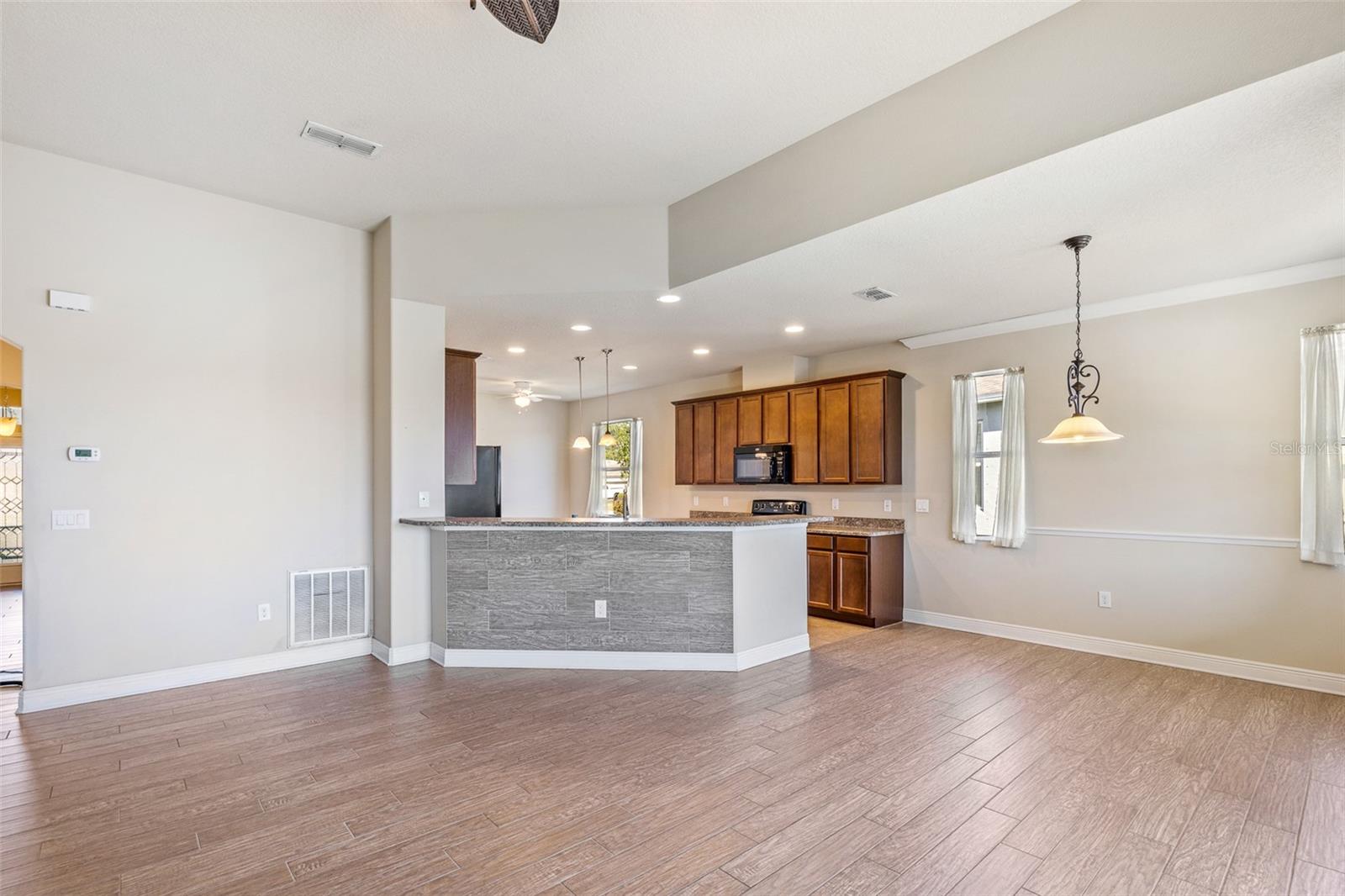 Image 8 of 43 For 3873 Dorsiere Avenue