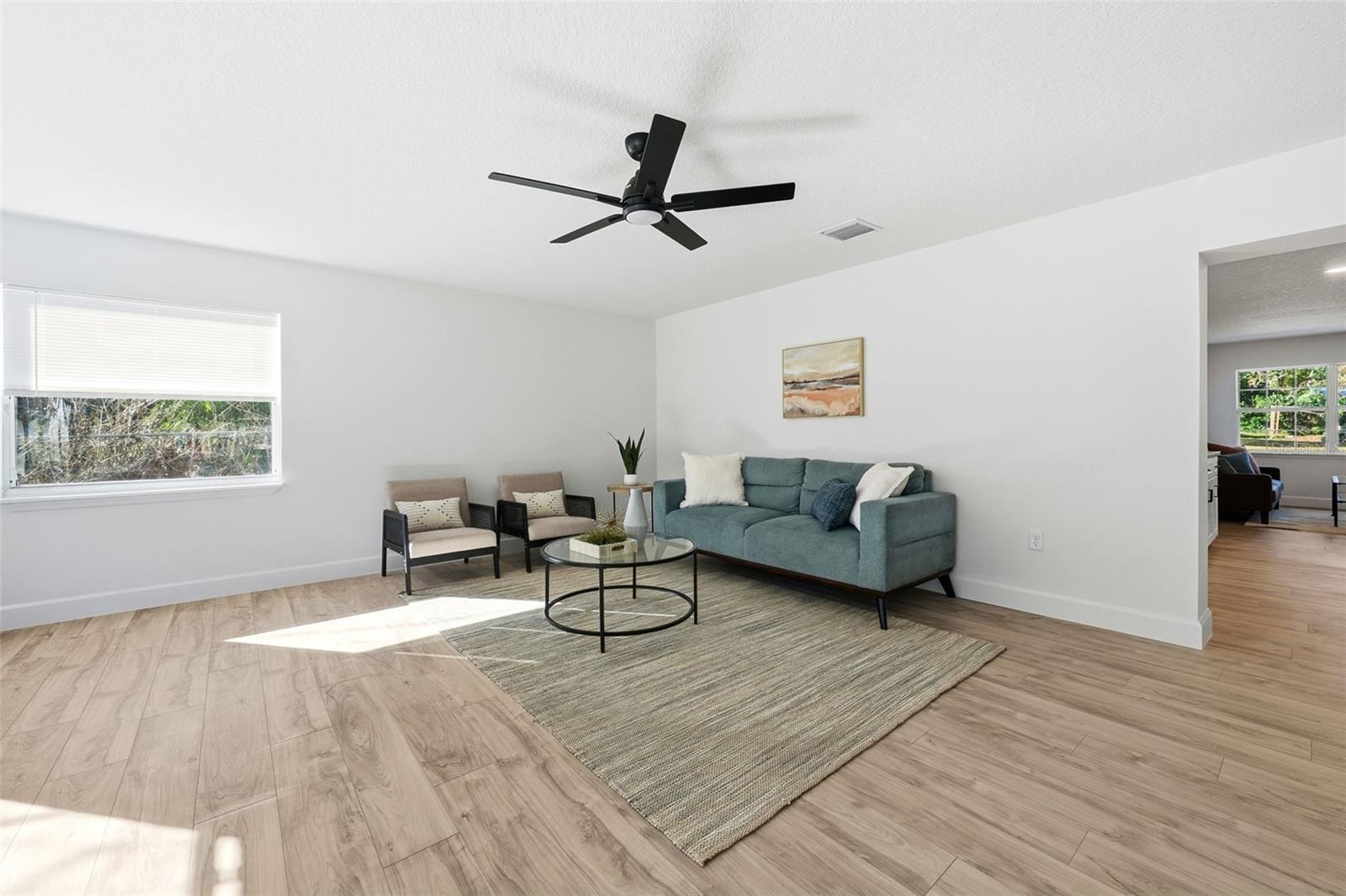 Image 20 of 32 For 516 Park Avenue